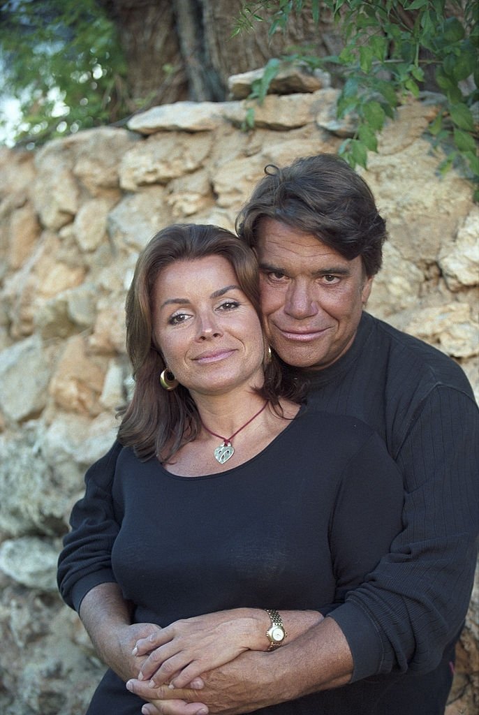 Bernard Tapie en vacances avec sa femme Dominique. | Photo : Getty Images