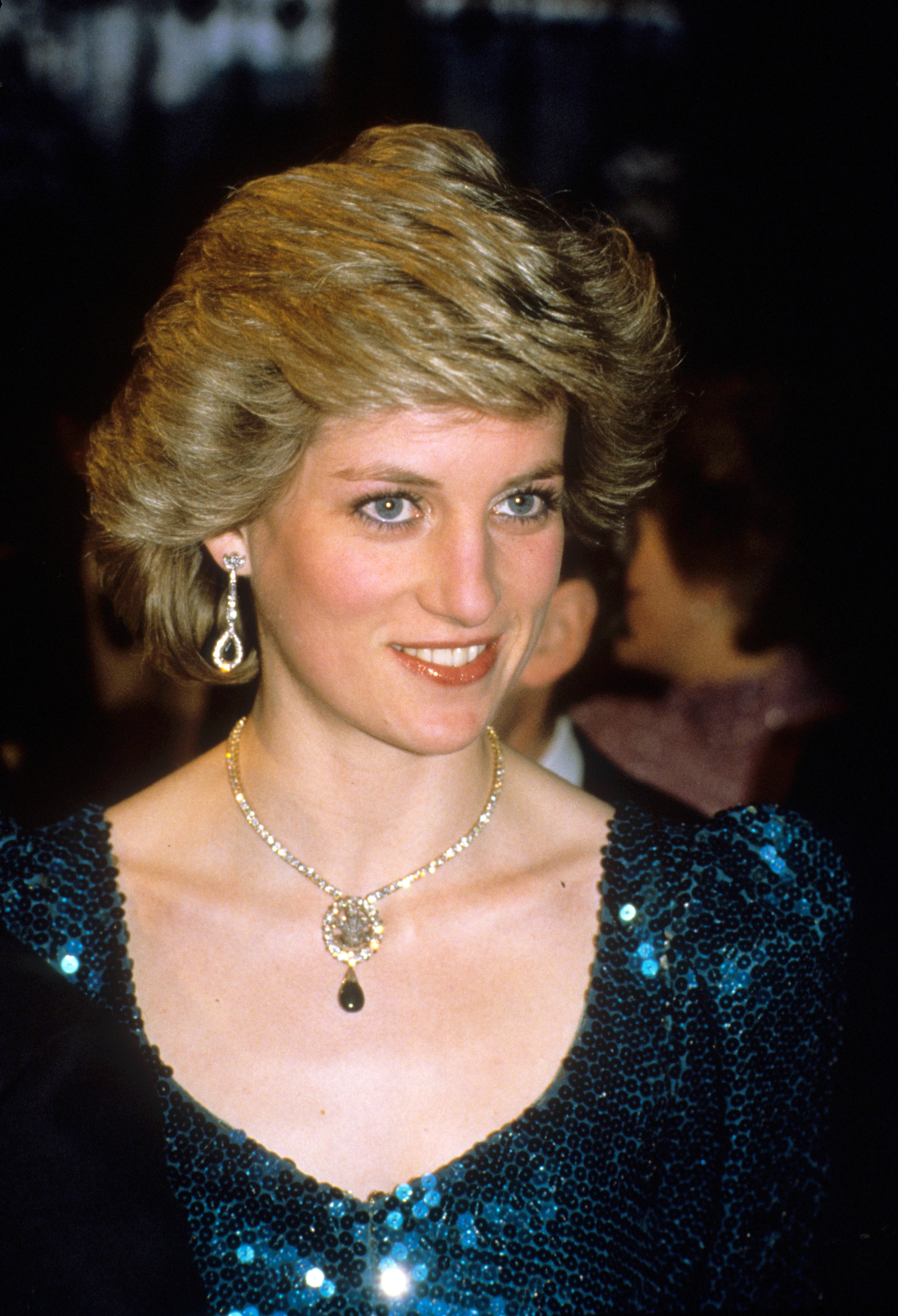 La princesse Diana, visite Vienne, Autriche, lors d'un gala de "Love For Love" au Vienna Burgh Theatre le 14 avril 1986 |  Source : Getty Images