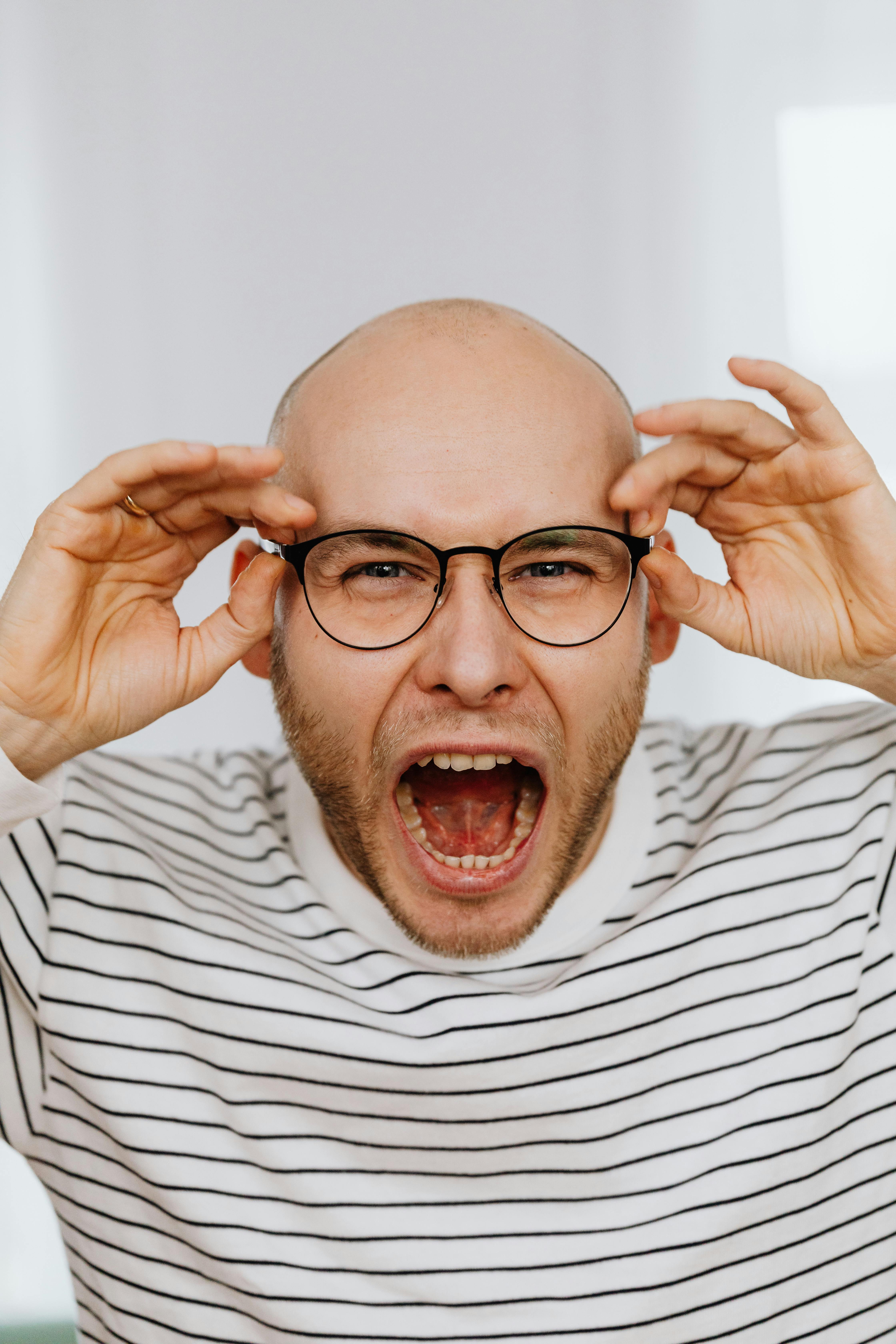 Un homme en colère qui crie | Source : Pexels