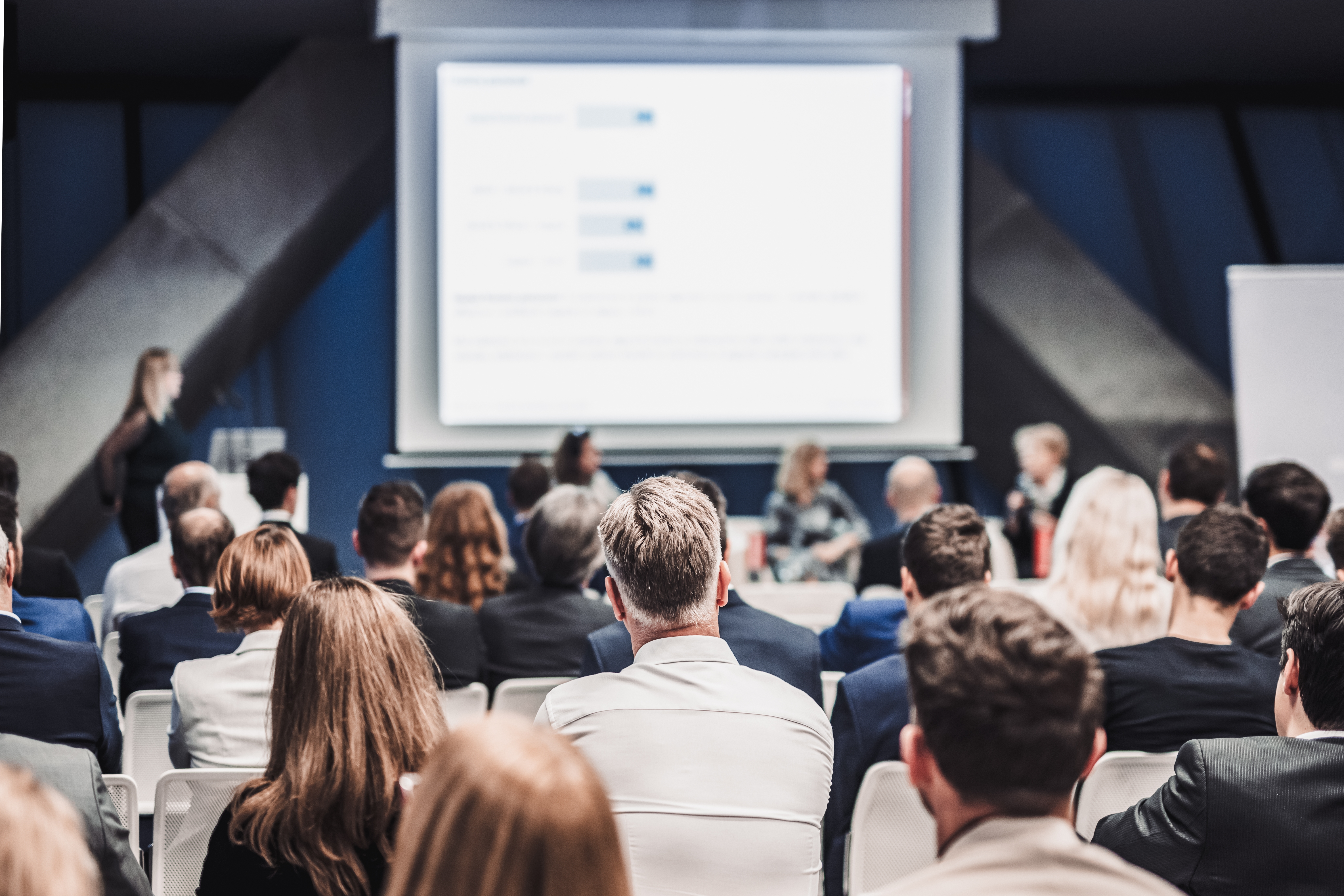 Público en la sala de conferencias. | Fuente: Shutterstock