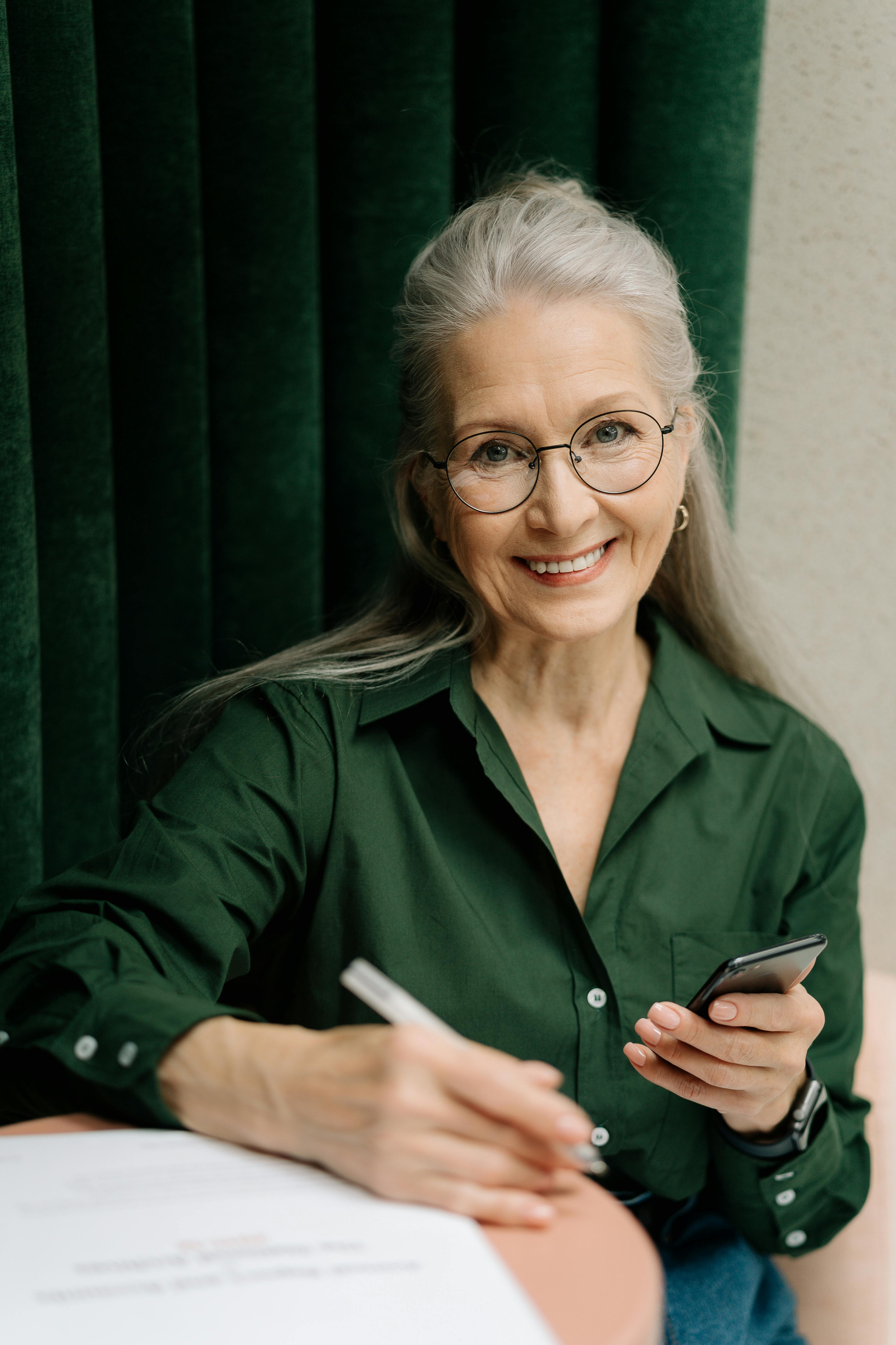 Femme âgée souriante | Source : Pexels