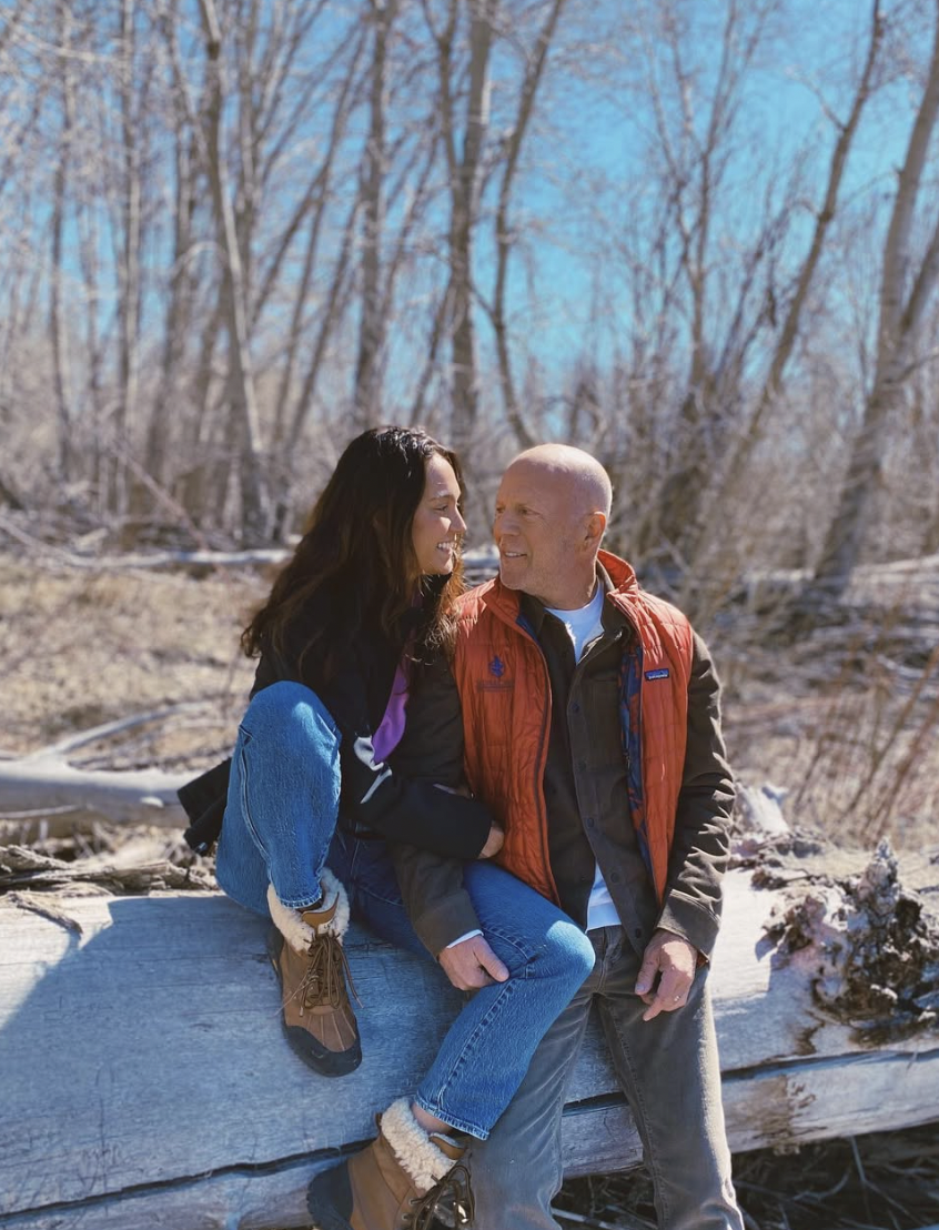 Emma Heming et Bruce Willis d'après un post daté du 7 avril 2022. | Source : Instagram/emmahemingwillis