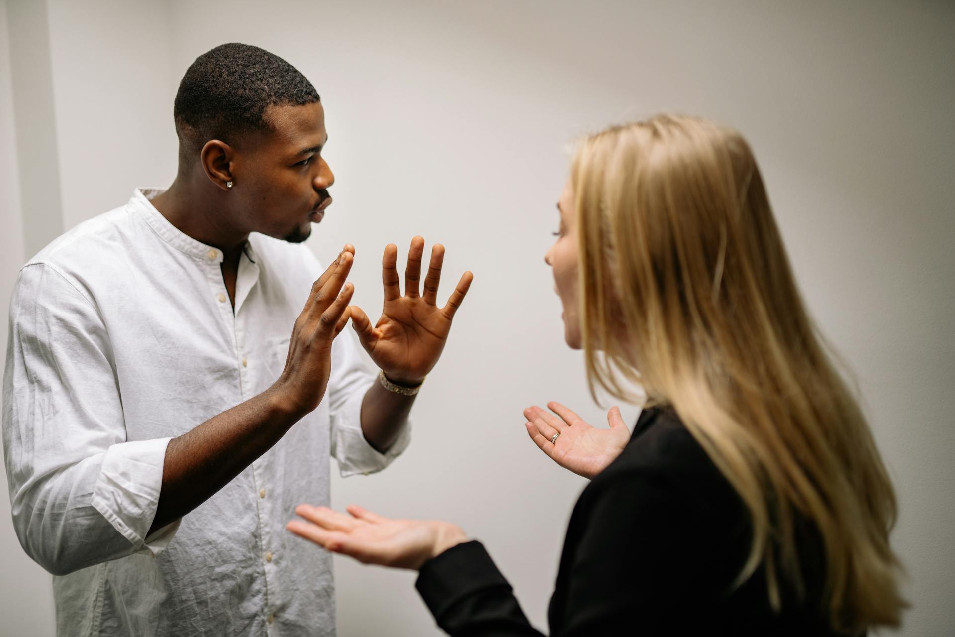 Un couple qui se dispute | Source : Pexels