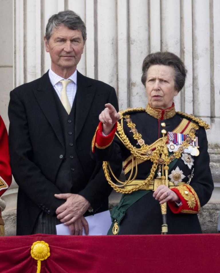 Timothy Laurence et la princesse Anne, princesse royale, lors de la parade du drapeau le 2 juin 2022 à Londres, en Angleterre | Source : Getty Images