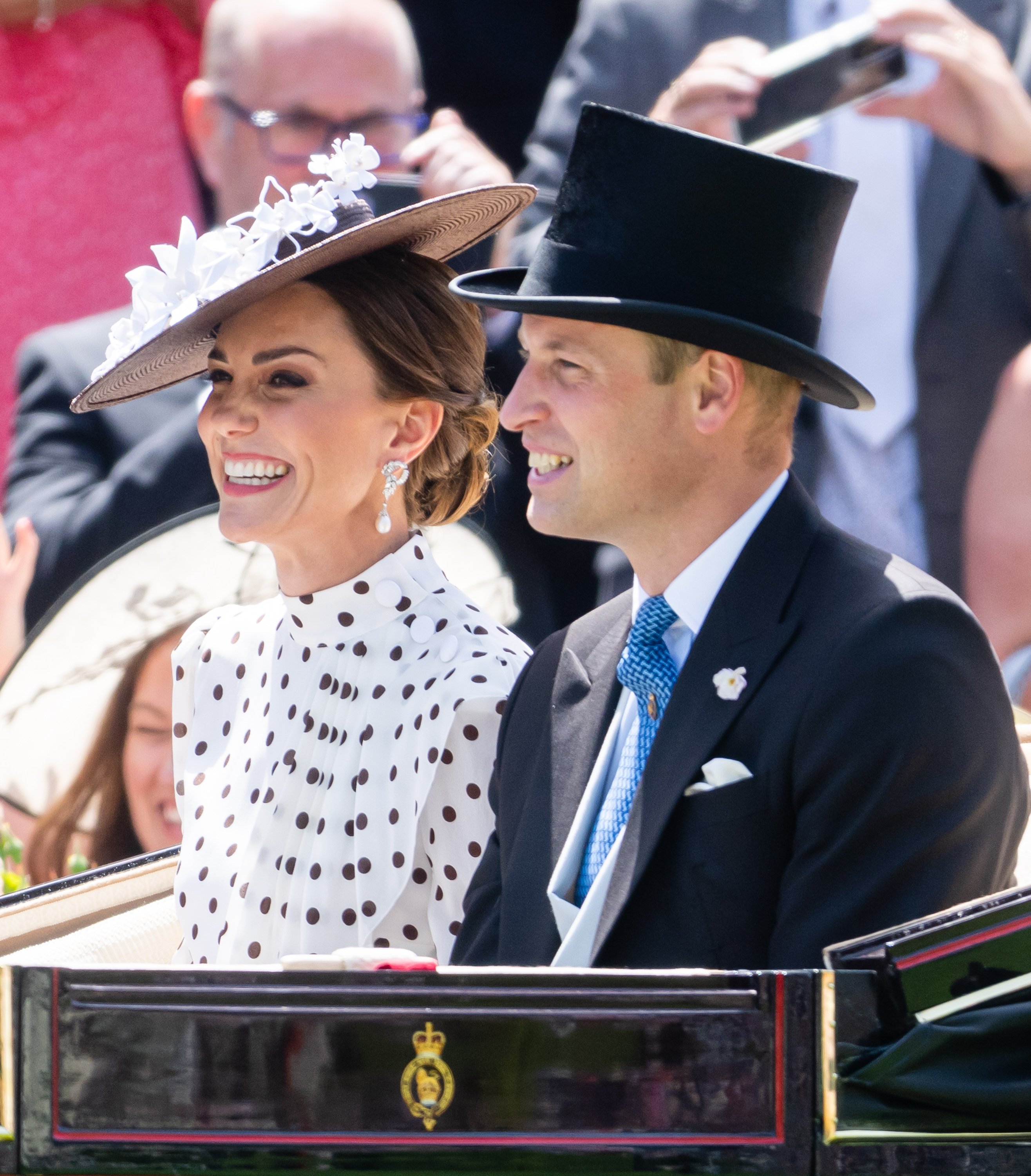 Catherine, duchesse de Cambridge, et le prince William, duc de Cambridge, assistent au Royal Ascot à l'hippodrome d'Ascot le 17 juin 2022 à Ascot, en Angleterre | Source : Getty Images