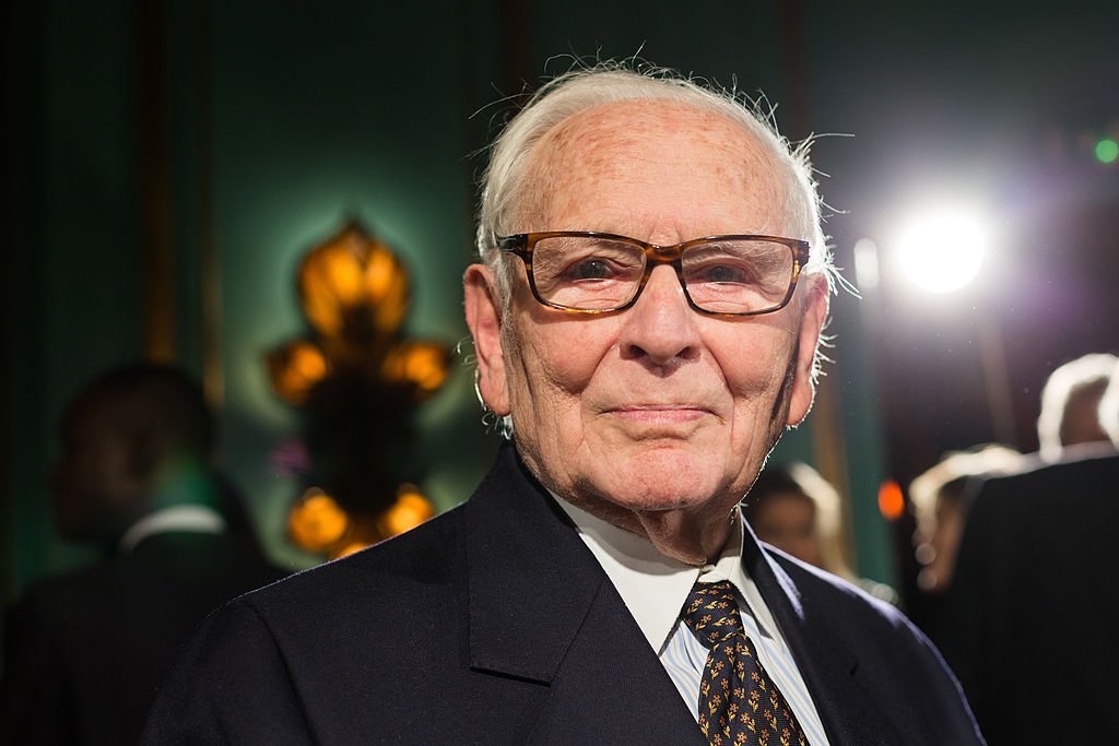 Portrait du couturier Pierre Cardin | source : Getty Images