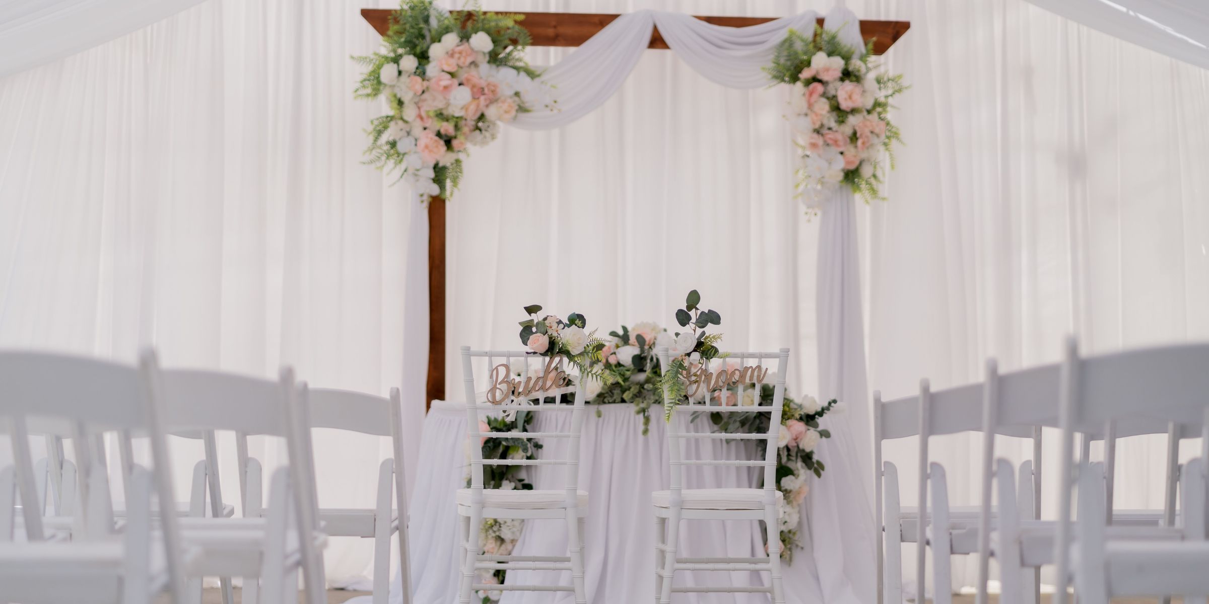 Un autel préparé pour un mariage | Source : Pexels