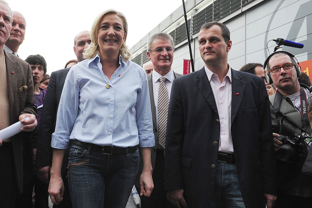 Louis Aliot et Marine Le Pen le 25 février 2011 à Paris. l Source : Getty Images