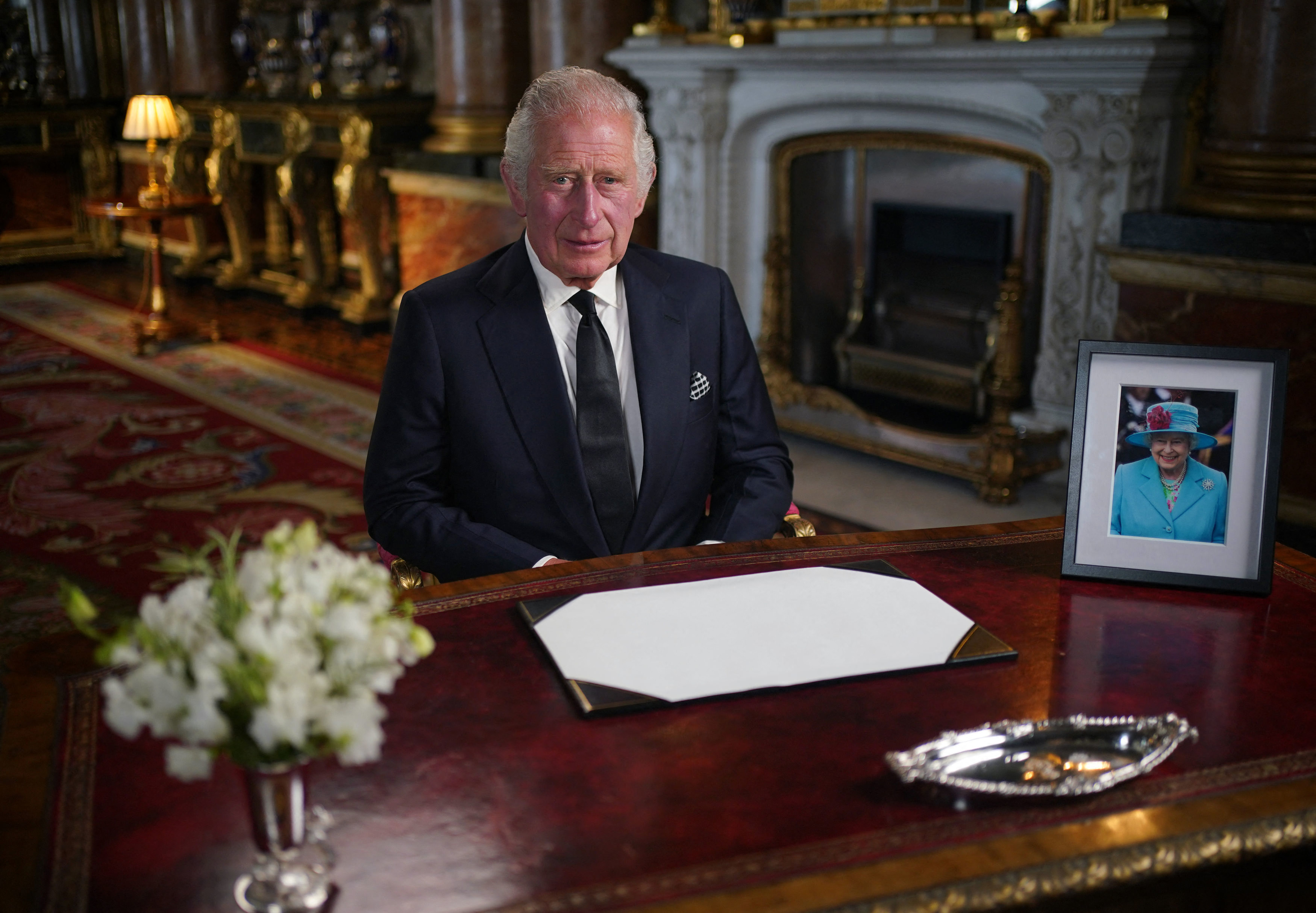 Le roi Charles III prononce un discours télévisé au palais de Buckingham, à Londres, le 9 septembre 2022 | Source : Getty Images