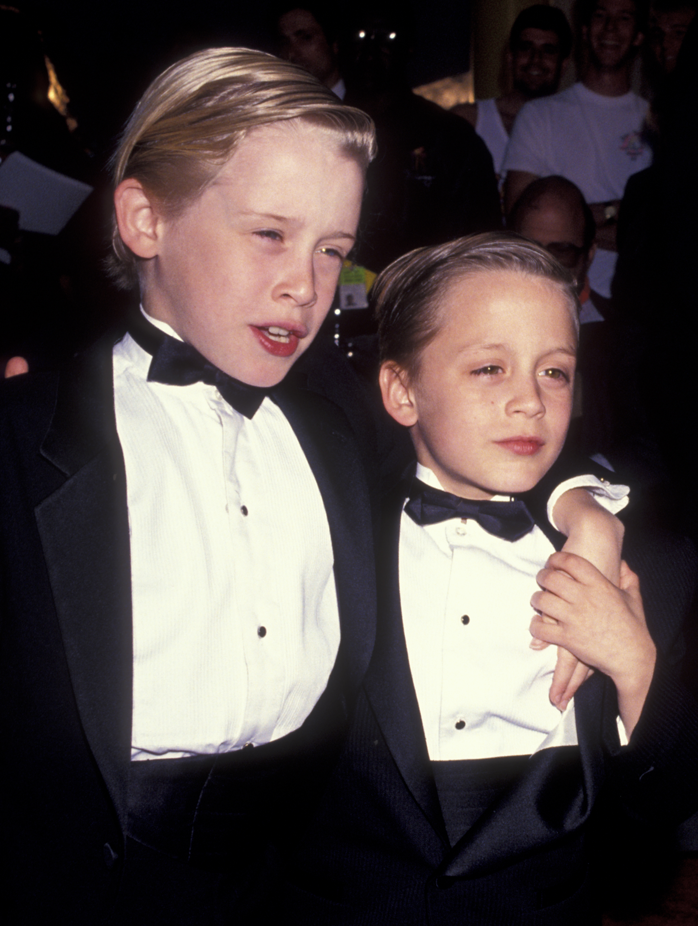 Macaulay Culkin et Kieran Culkin assistent à la cinquième édition des American Comedy Awards le 9 mars 1991 à Los Angeles, Californie | Source : Getty Images