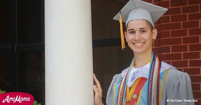 Un étudiant gay, rejeté par ses parents, réalise son rêve grâce à son professeur de biologie