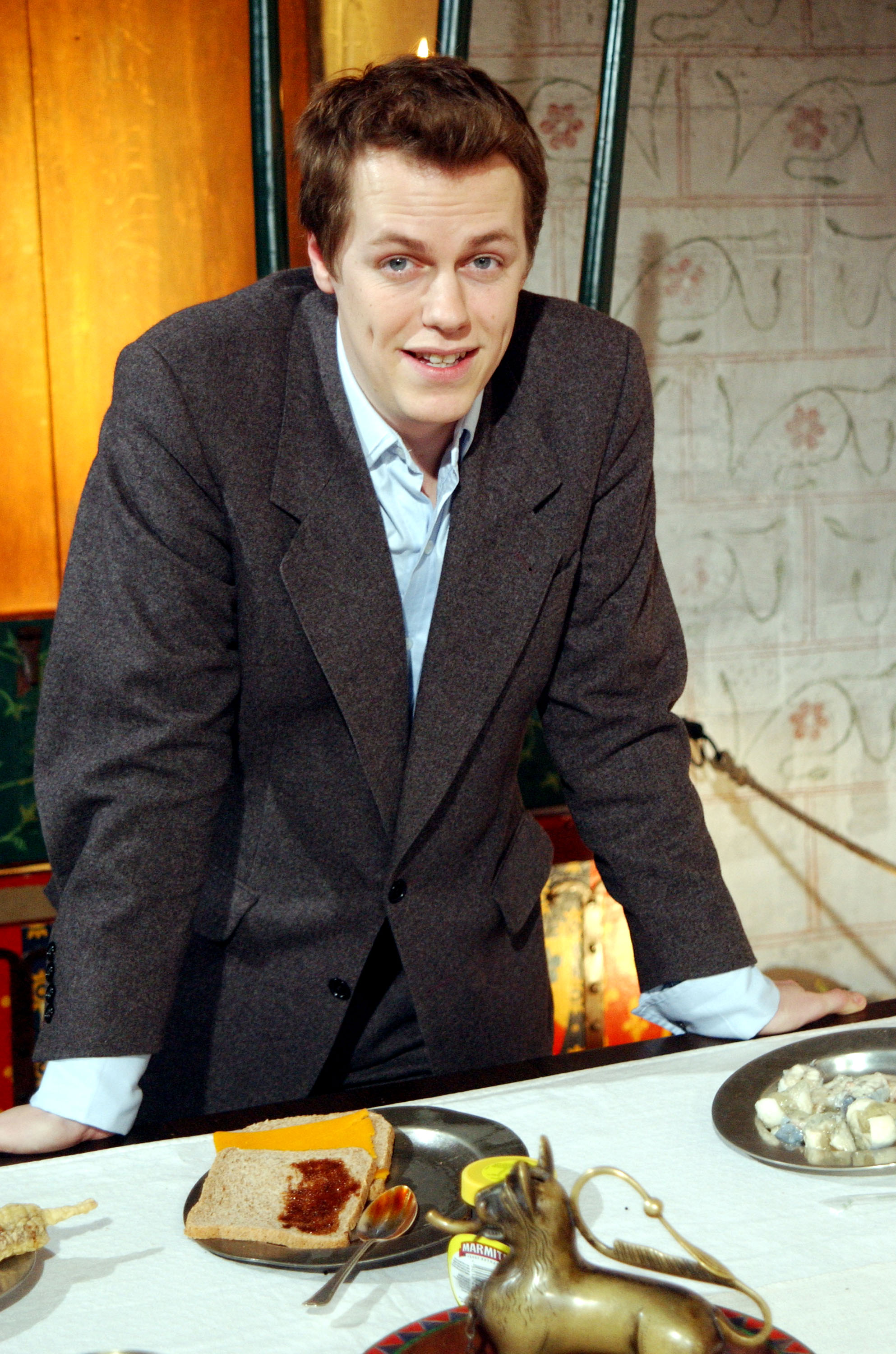 Le garçon à Londres le 6 février 2002. | Source : Getty Images