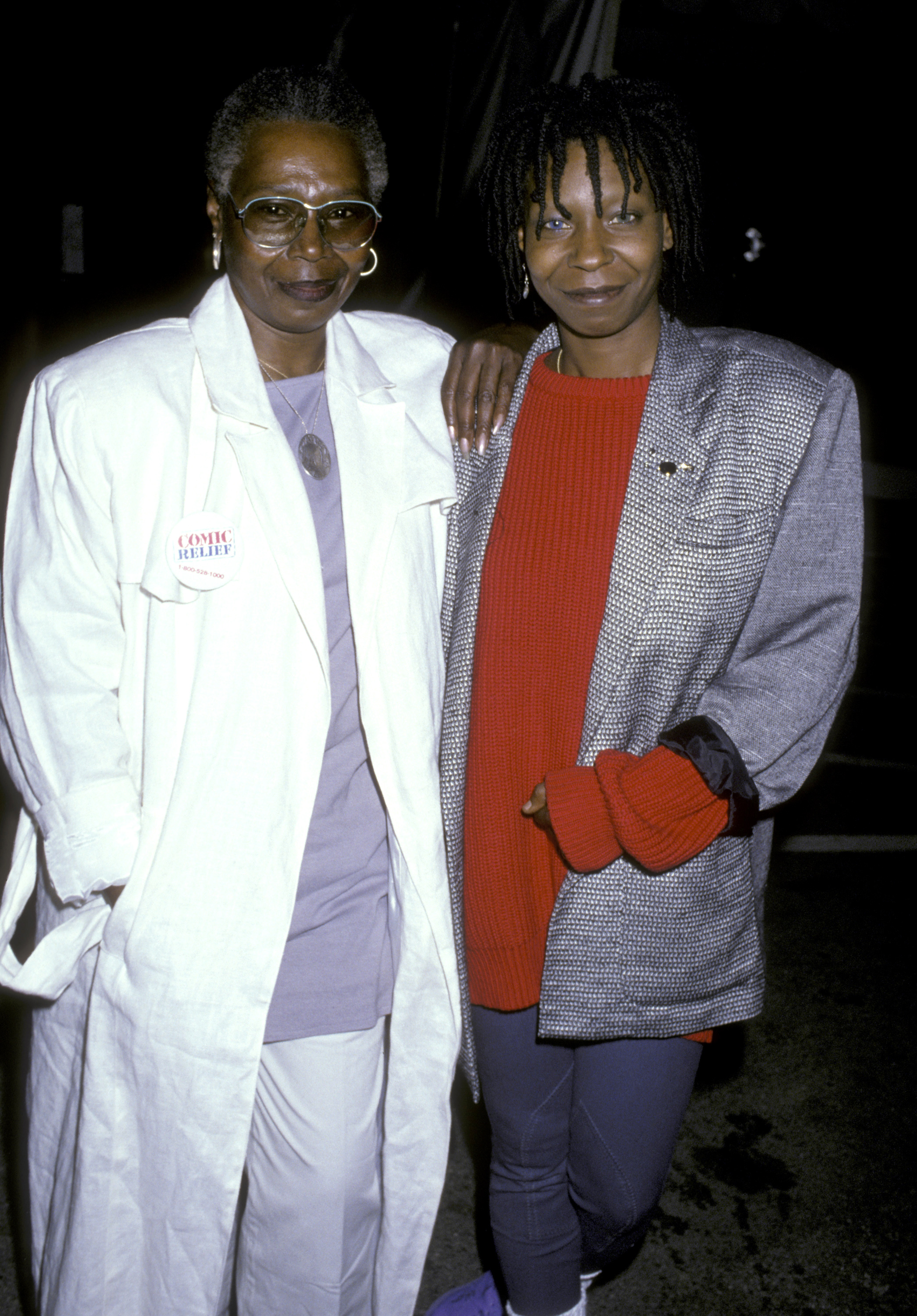 Whoopi Goldberg avec sa mère Emma Johnson le 29 mars 1986 | Source : Getty Images