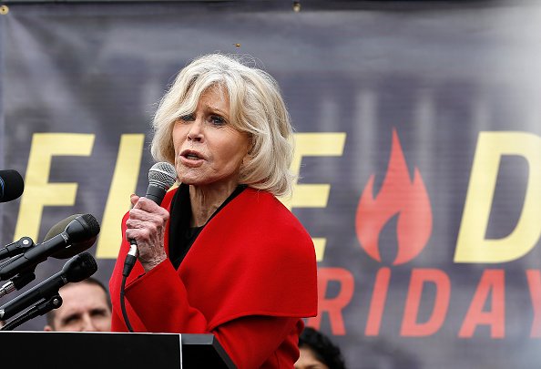 L'actrice Jane Fonda prend la parole lors de la manifestation "Fire Drill Friday" sur le changement climatique le 25 octobre 2019 à Washington, DC. | Photo : Getty Images