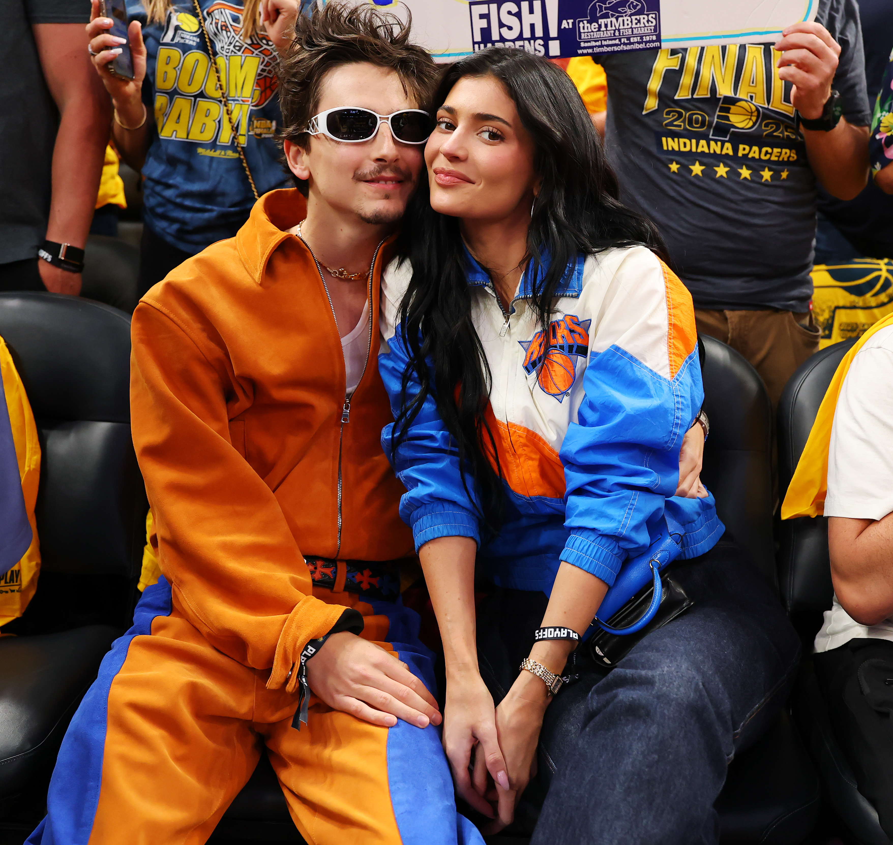 Timothée Chalamet et Kylie Jenner assistent au sixième match de la finale de la conférence Est des playoffs NBA 2025 entre les New York Knicks et les Indiana Pacers au Gainbridge Fieldhouse le 31 mai 2025 à Indianapolis, Indiana. | Source : Getty Images