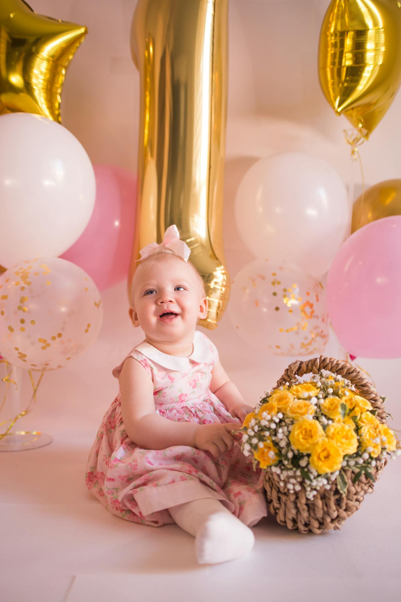 Une petite fille qui fête son premier anniversaire | Source : Pexels