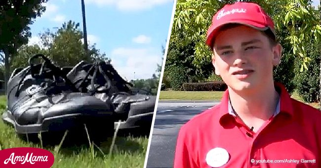 Un employé de 18 ans donne ses propres chaussures à un homme sans abri
