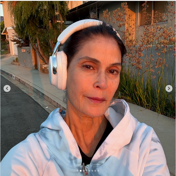 Teri Hatcher dans un post daté du 5 août 2025 | Source : Instagram/officialterihatcher