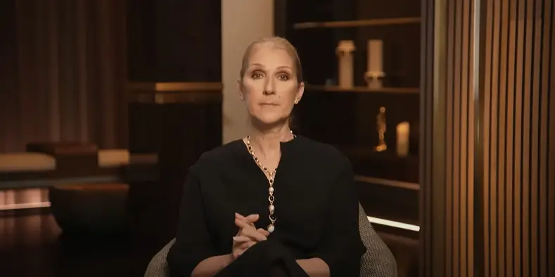 Céline Dion annonçant le report des dates de sa tournée du printemps 2023. | Source : YouTube/Celin Dion