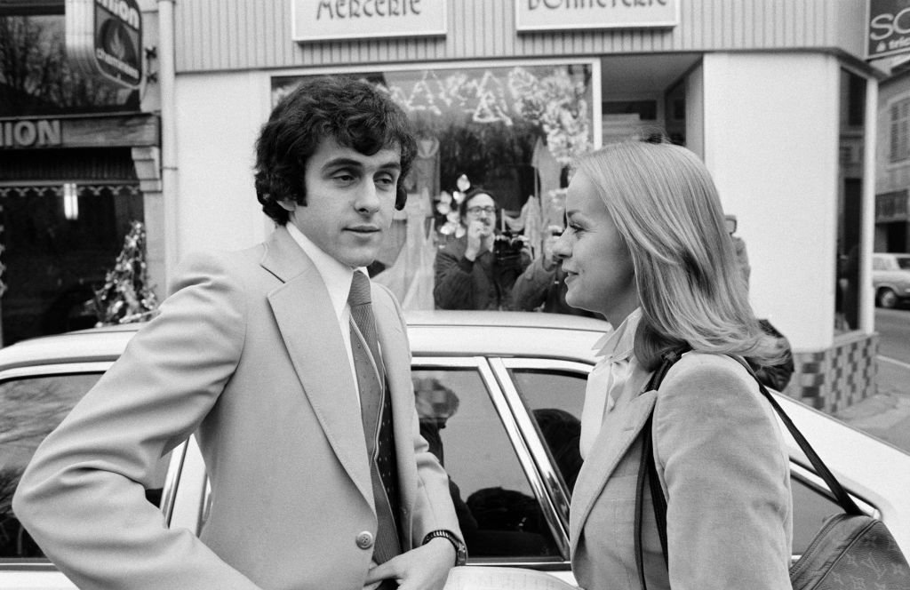 Mariage de Michel Platini avec Christelle à la mairie de Saint-Max en décembre 1977, France. | Photo : Getty Images