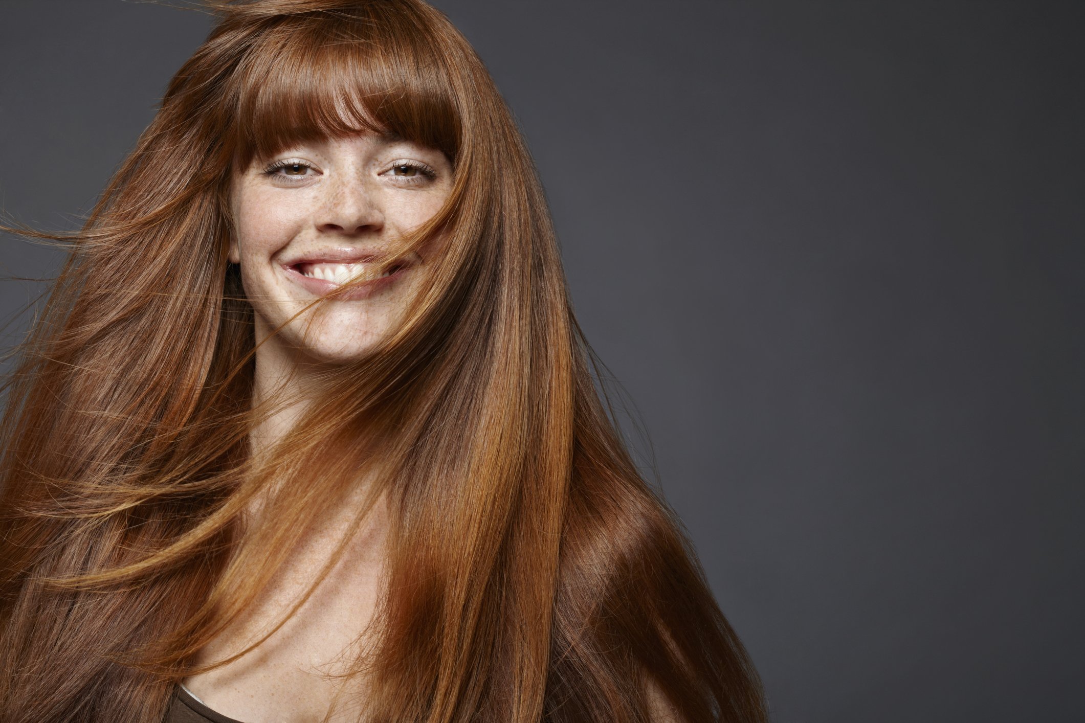 Une femme aux cheveux lisse. | Photo : Getty Images