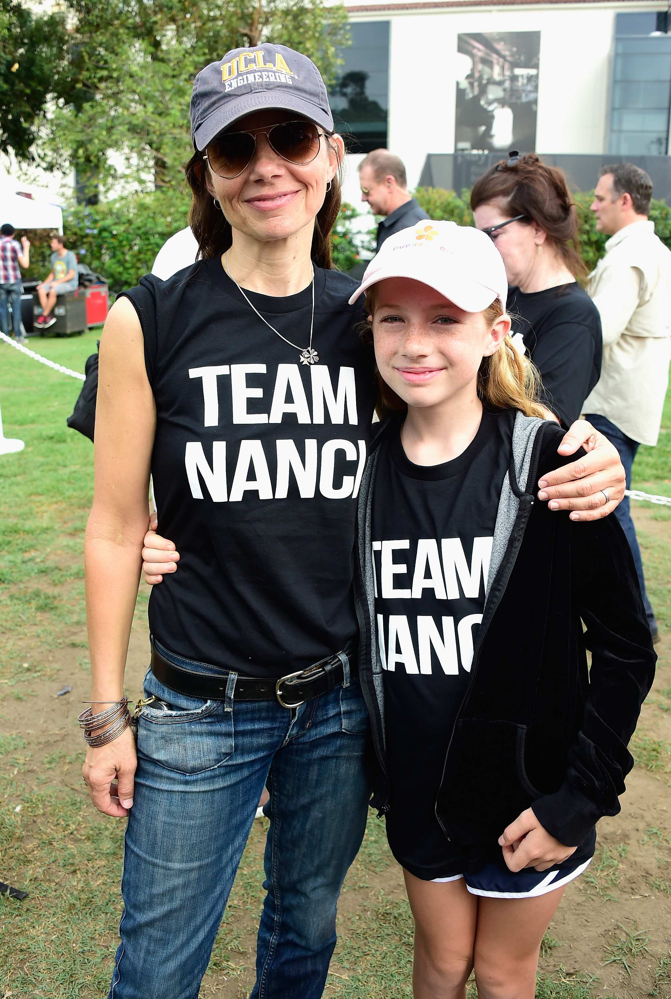 Justine Bateman et sa fille Gianetta Fluent le 18 octobre 2015 | Source : Getty Images