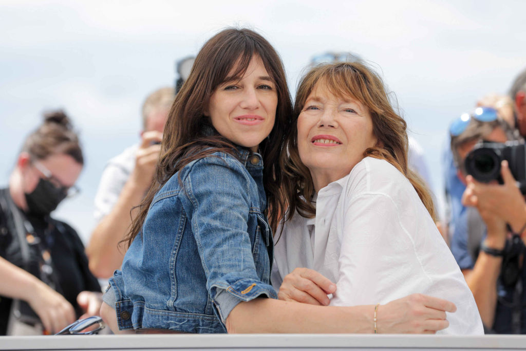 Charlotte Gainsbourg et sa fille Jane Birkin | Source : Getty Images