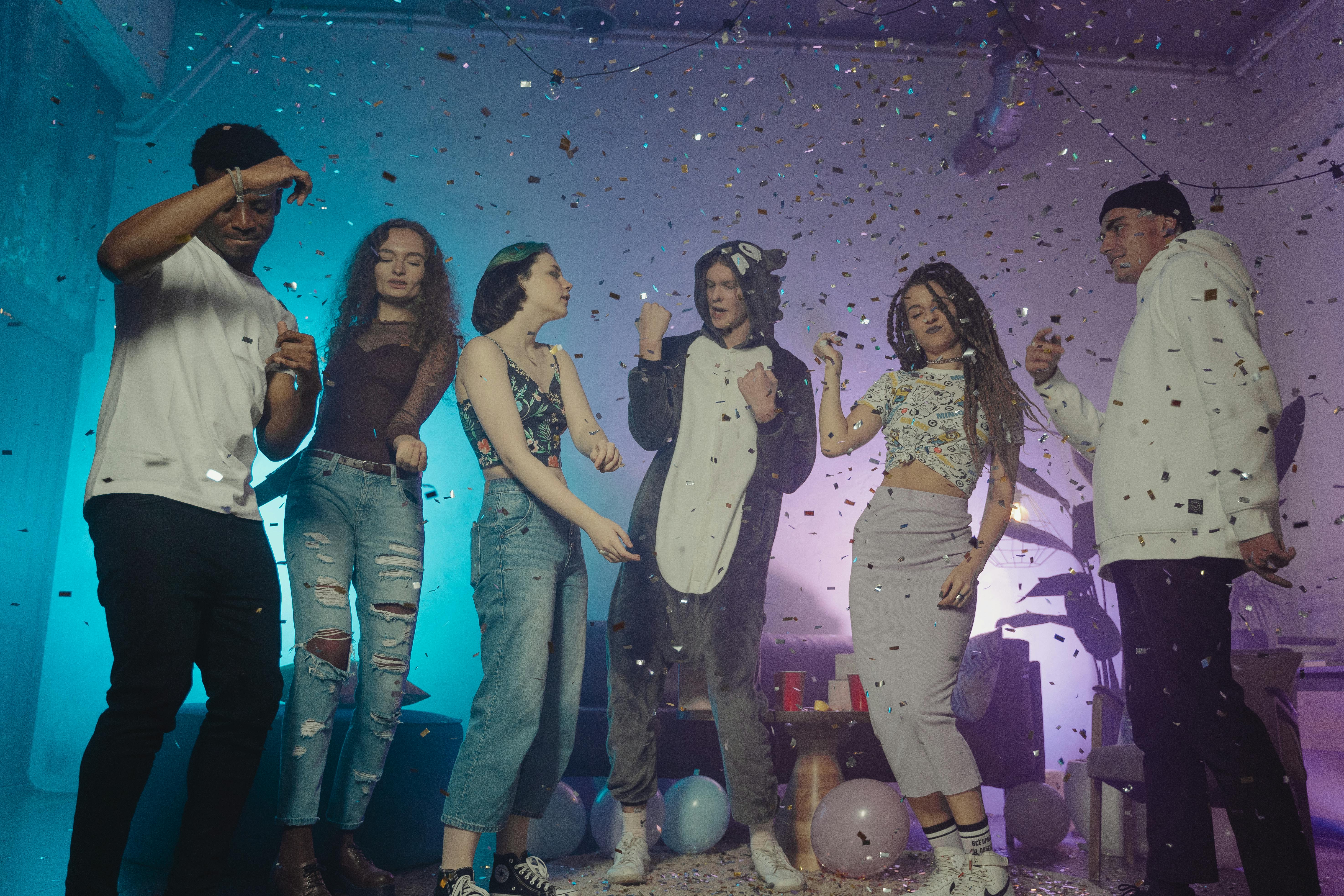 Des adolescents font la fête | Source : Pexels