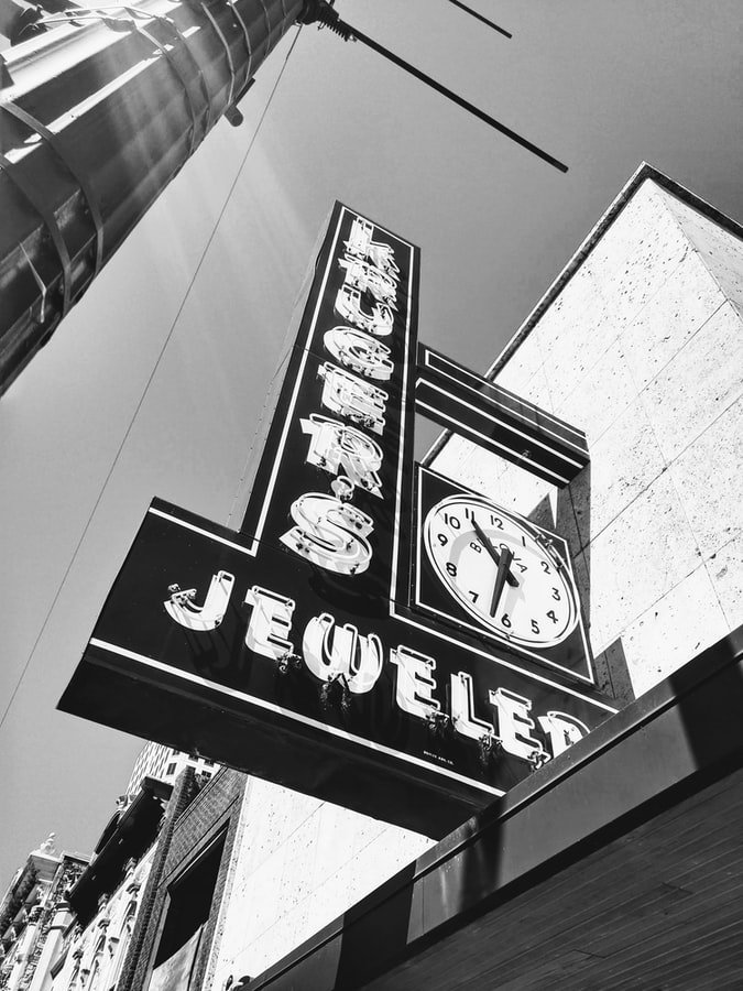 A jewelry store | Source: Unsplash