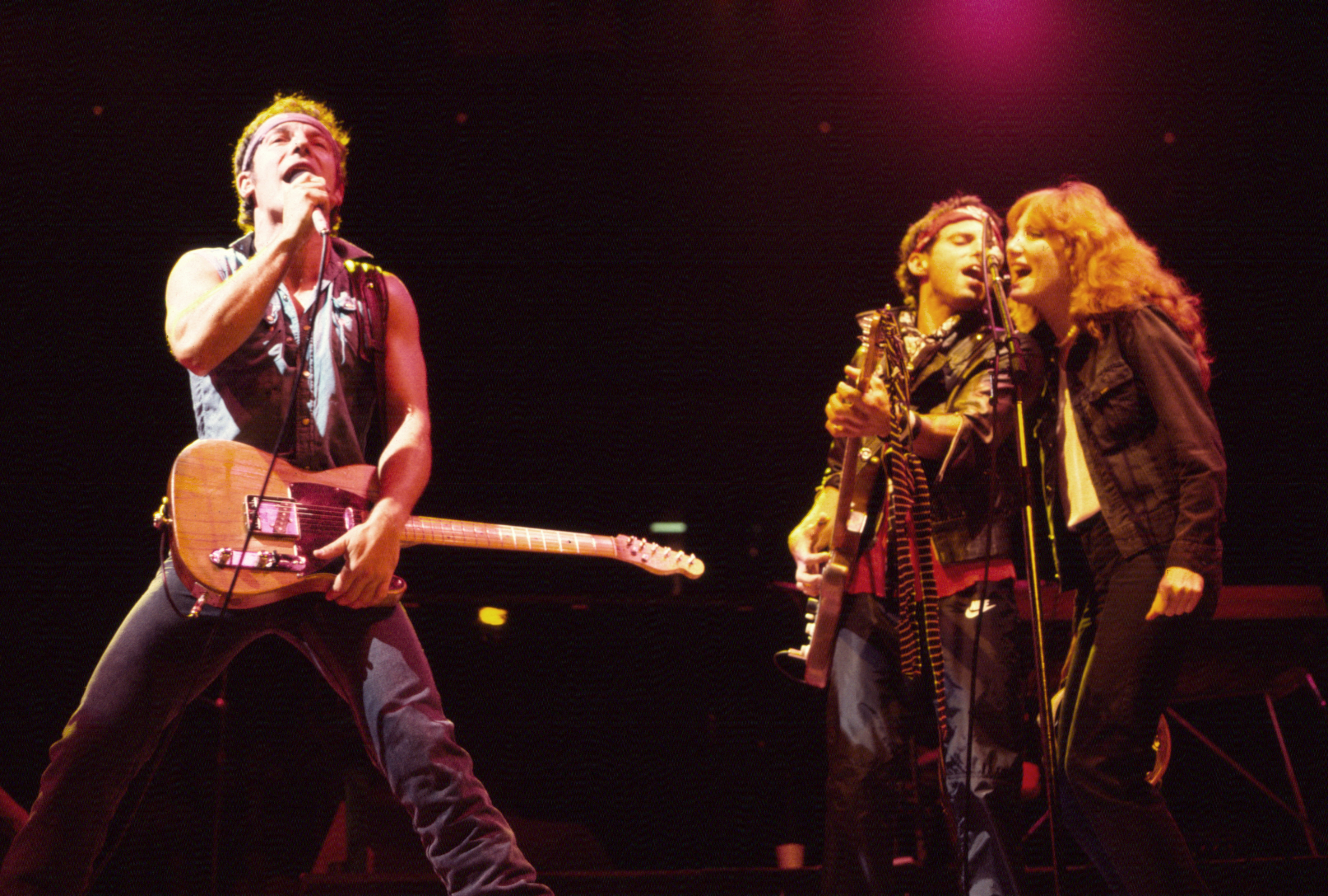 Bruce Springsteen et Patti Scialfa lors de leur tournée Born in the USA Tour, le 12 août 1984, dans le New Jersey | Source : Getty Images