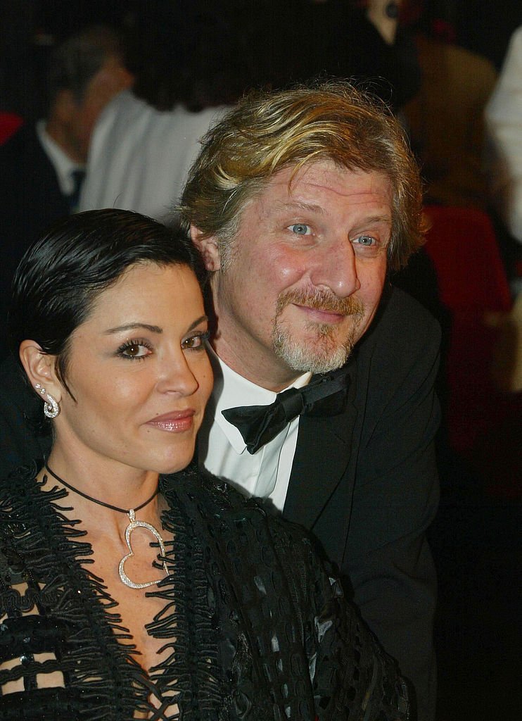 Patrick Sébastien et sa compagne Nathalie le 21 janvier 2003 à Monaco. | Photo : Getty Images