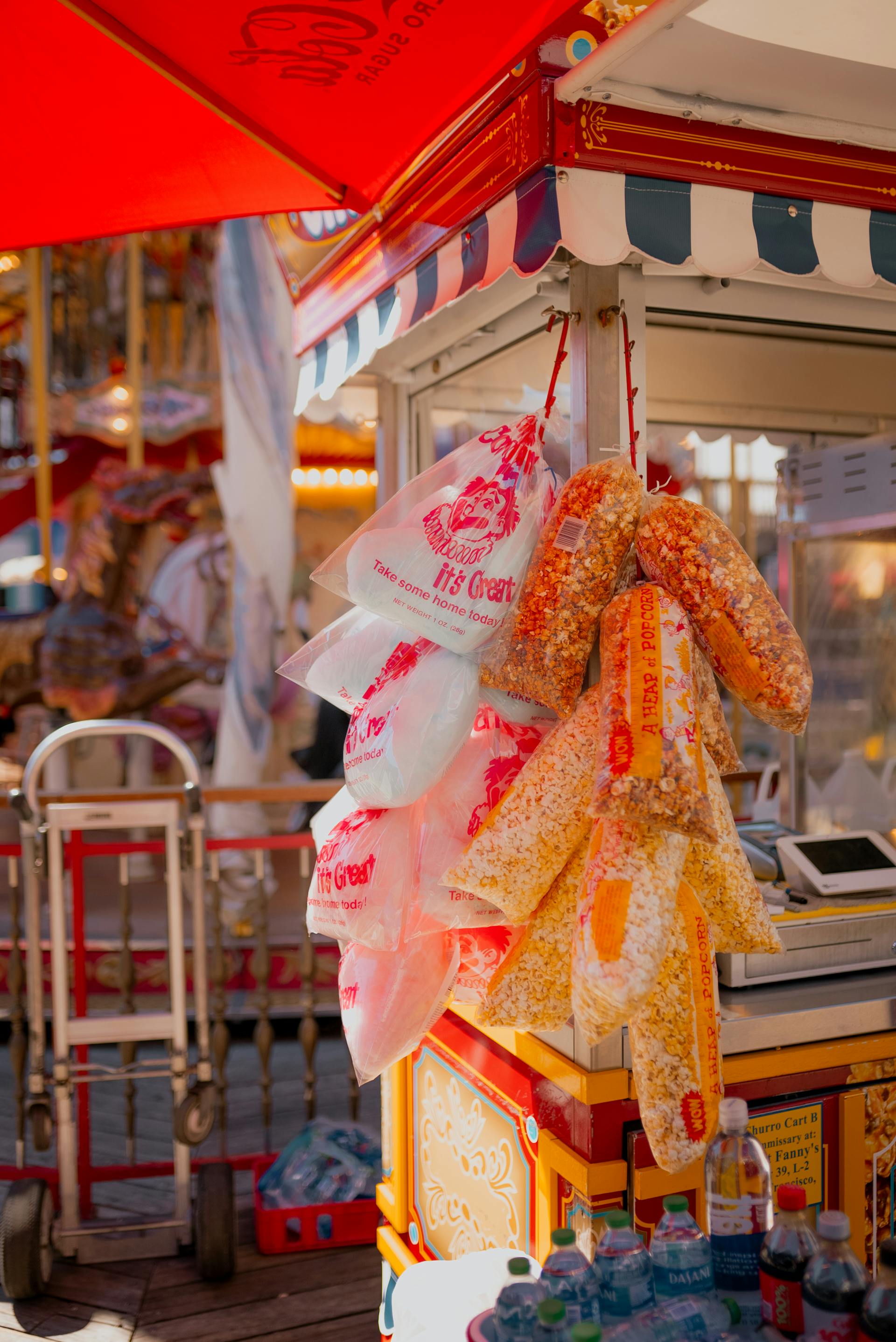 Stand de nourriture lors d'une foire | Source : Pexels