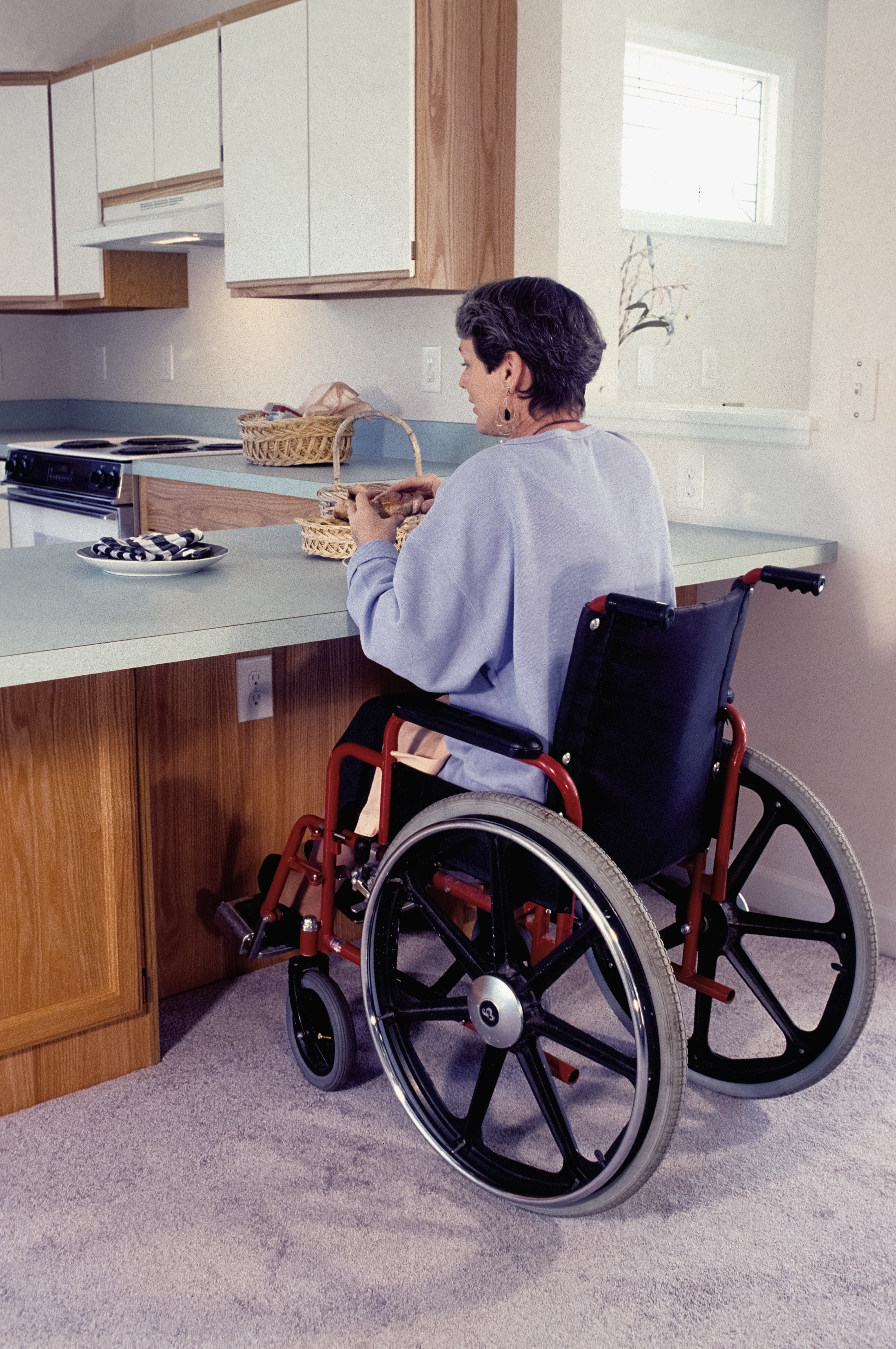 La femme qui avait commandé la nourriture était en fauteuil roulant. | Source : Unsplash