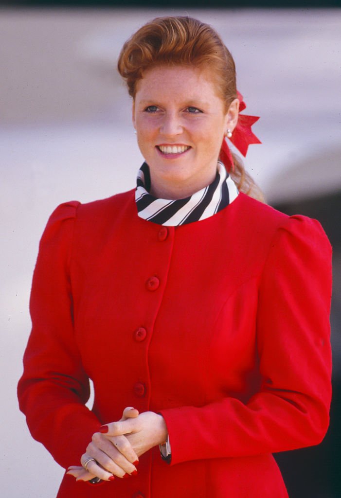 La duchesse d'York en visite chez les Red Arrows à RAF Scampton, dans le Lincolnshire, le 7 mai 1987 | Photo : Getty Images