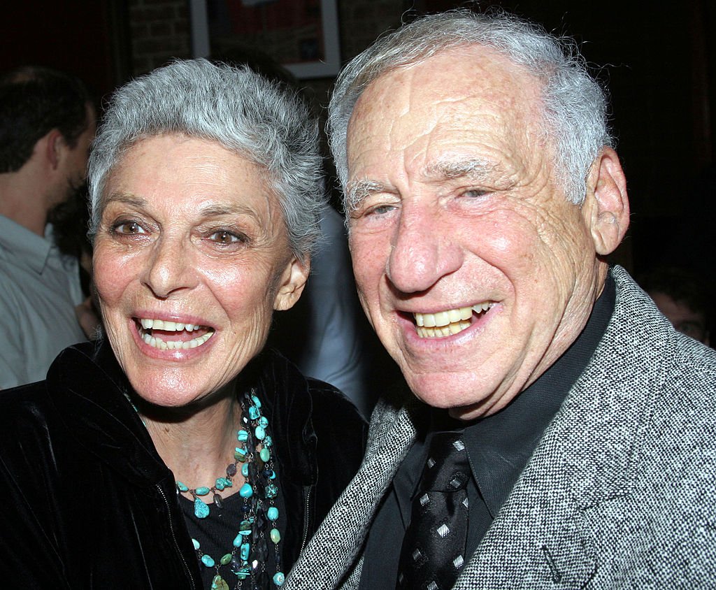 Mel Brooks et Anne Bancroft à New York en 2005. l Source : Getty Images