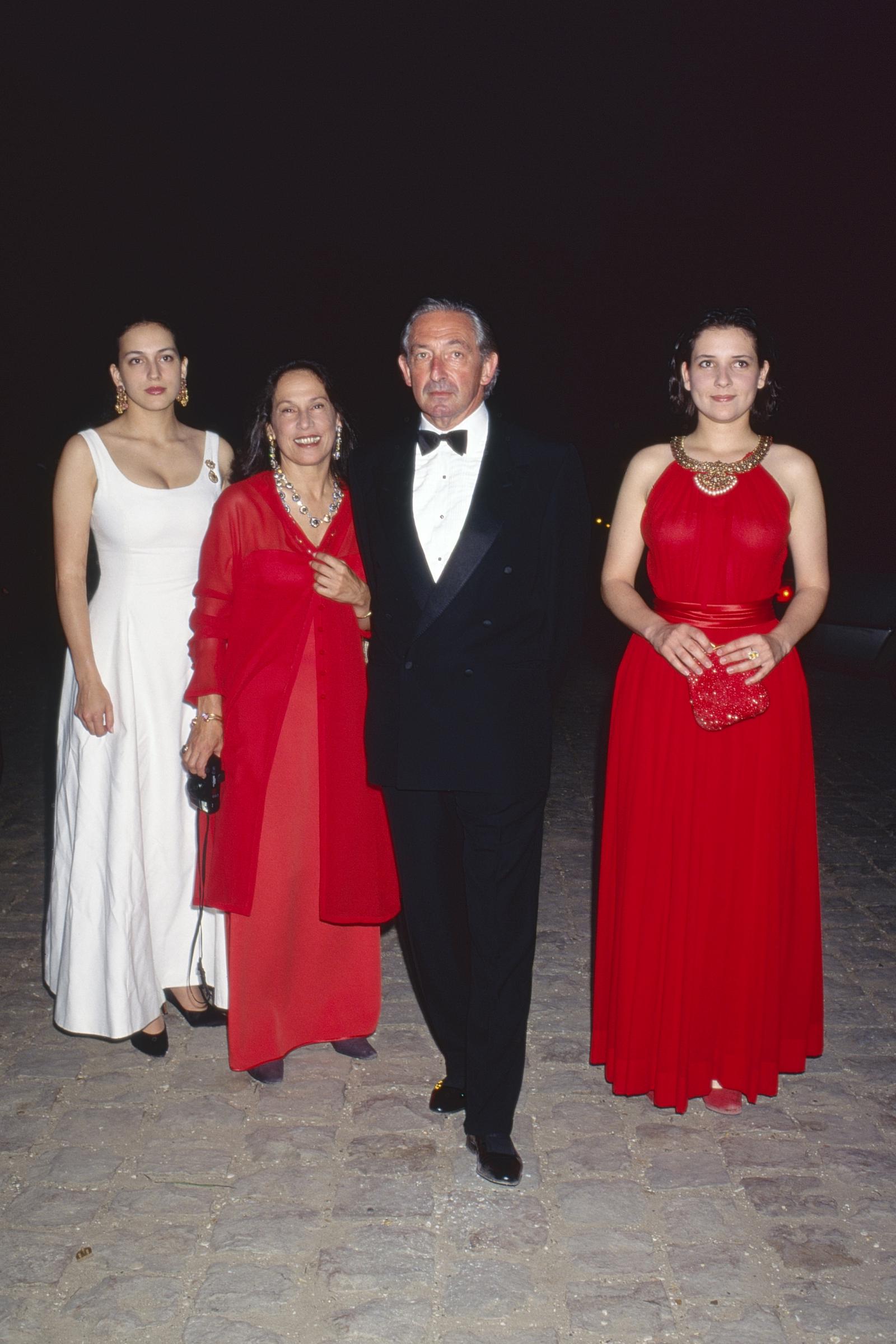 La princesse Olga, Marina Karella, le prince Michael et la princesse Alexandra lors d'une soirée de gala à Paris le 1er juillet 1994 | Source : Getty Images