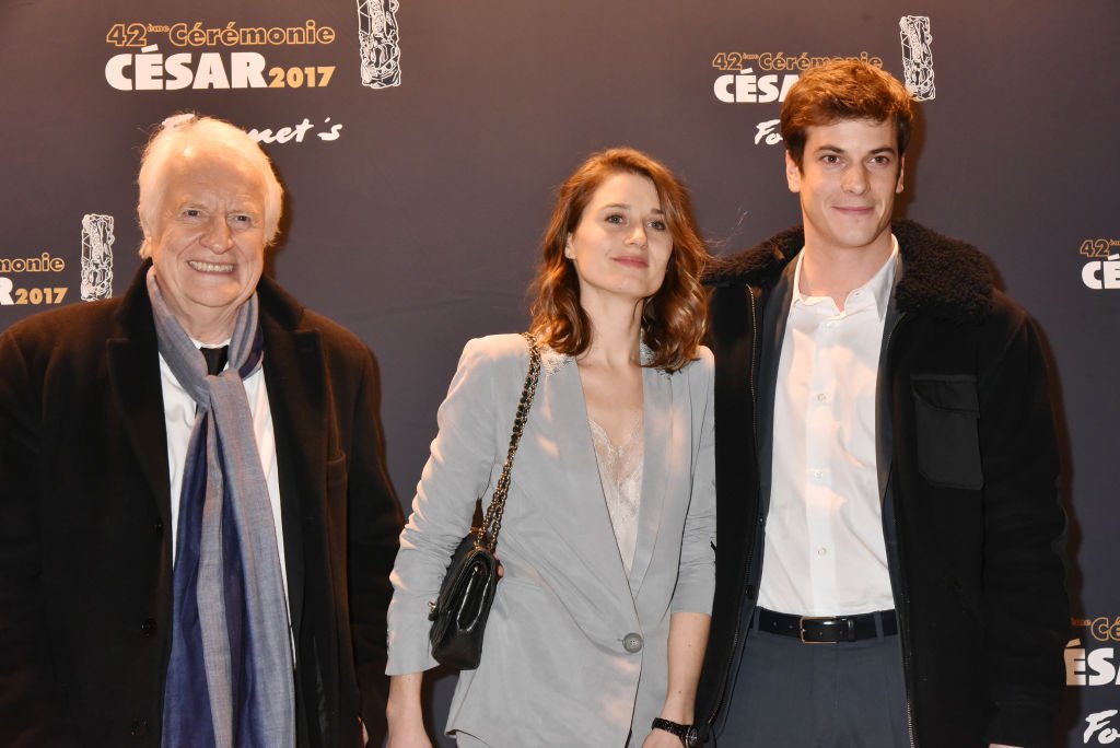 André Dussolier, sa fille Julia Dussolier et son fils Léo Dussolier assistent au dîner des César au Fouquet's le 24 février 2017 à Paris, France. | Source : Getty Images
