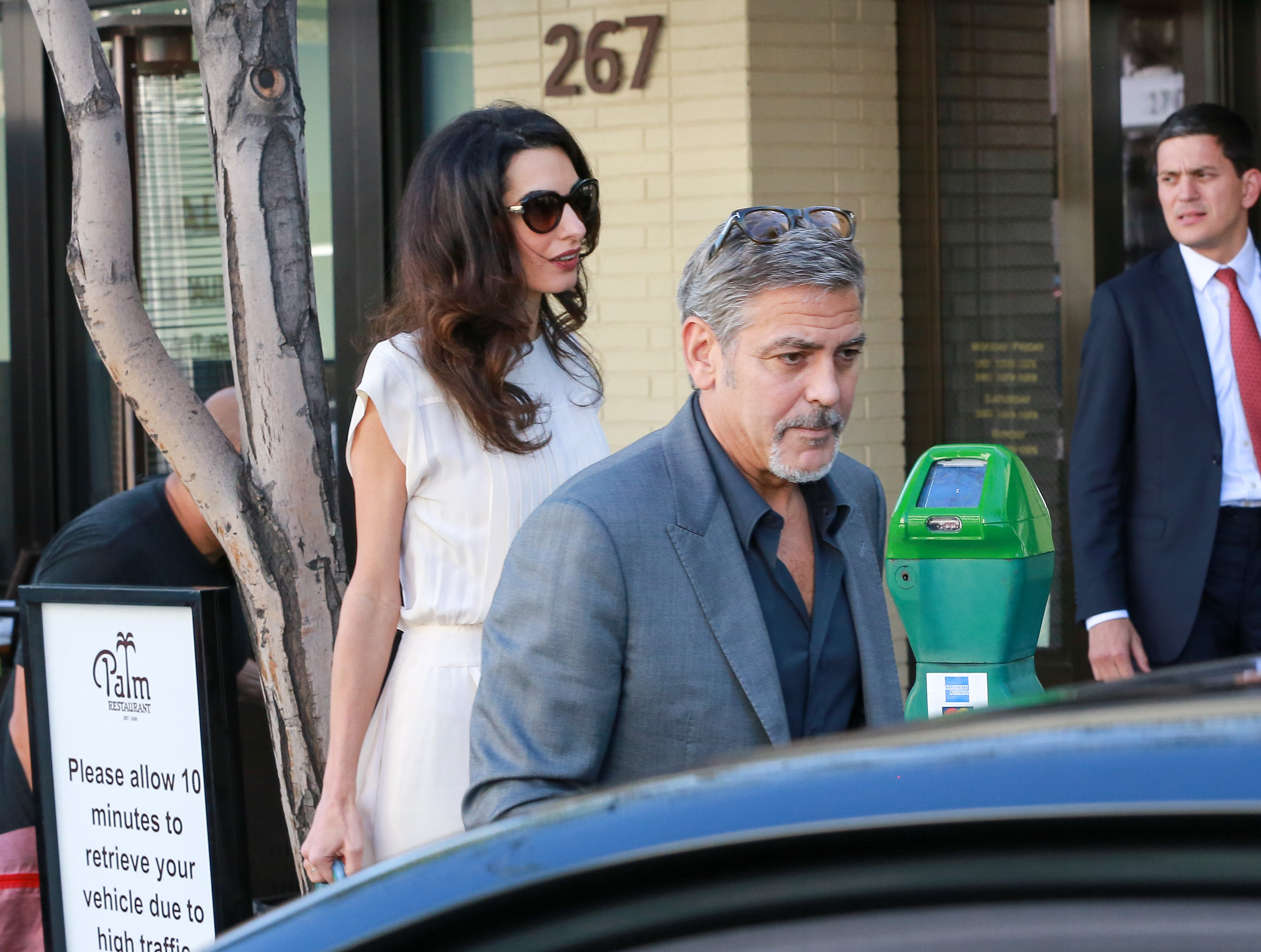 Ces dernières années, George et Amal Clooney ont de plus en plus fait de Brignoles le cœur de leur vie de famille, décrivant cette ville comme l'endroit où ils voulaient se construire un avenir plus tranquille ensemble. | Source : Getty Images