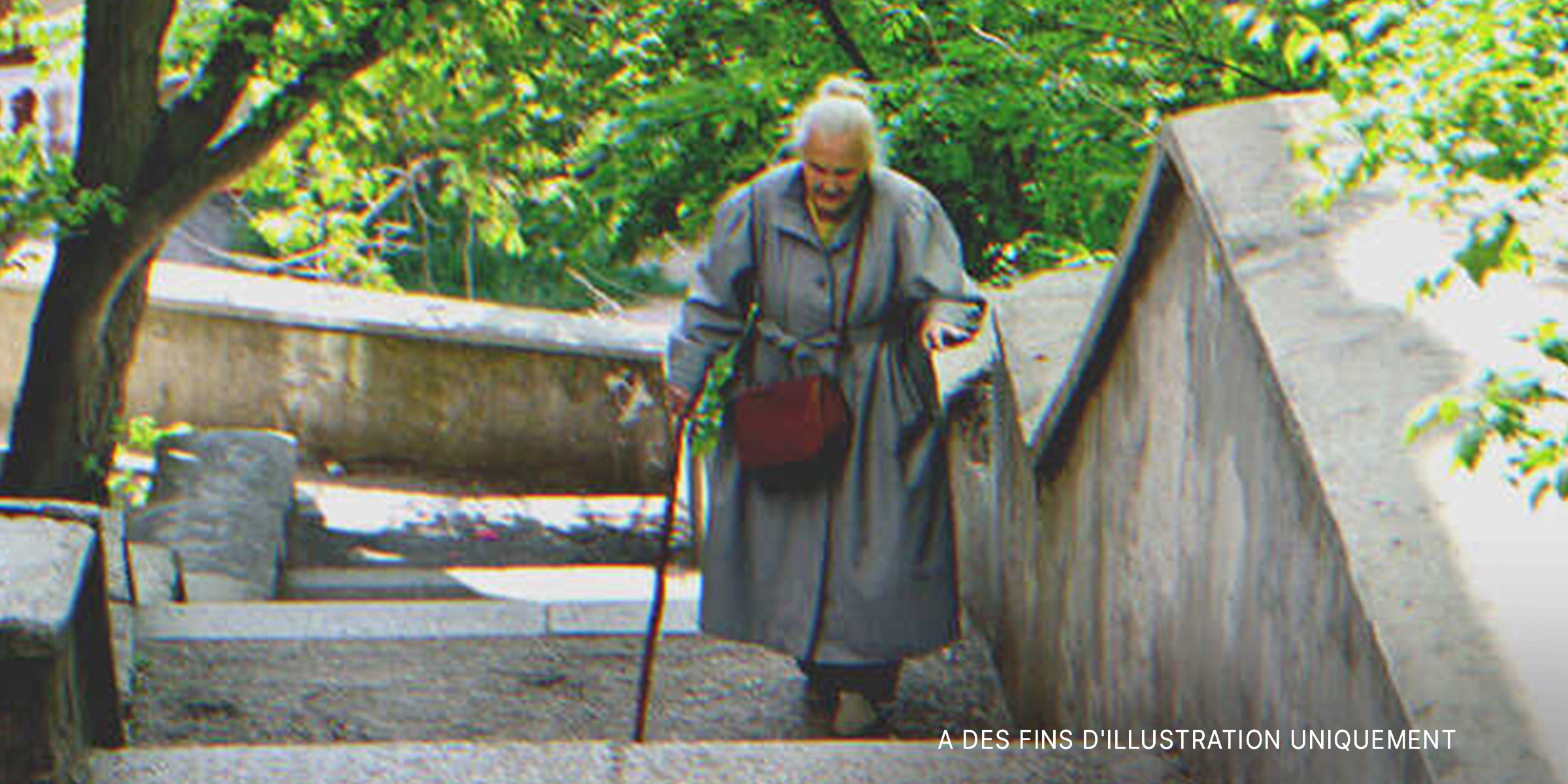Une vieille dame | Source : Shutterstock