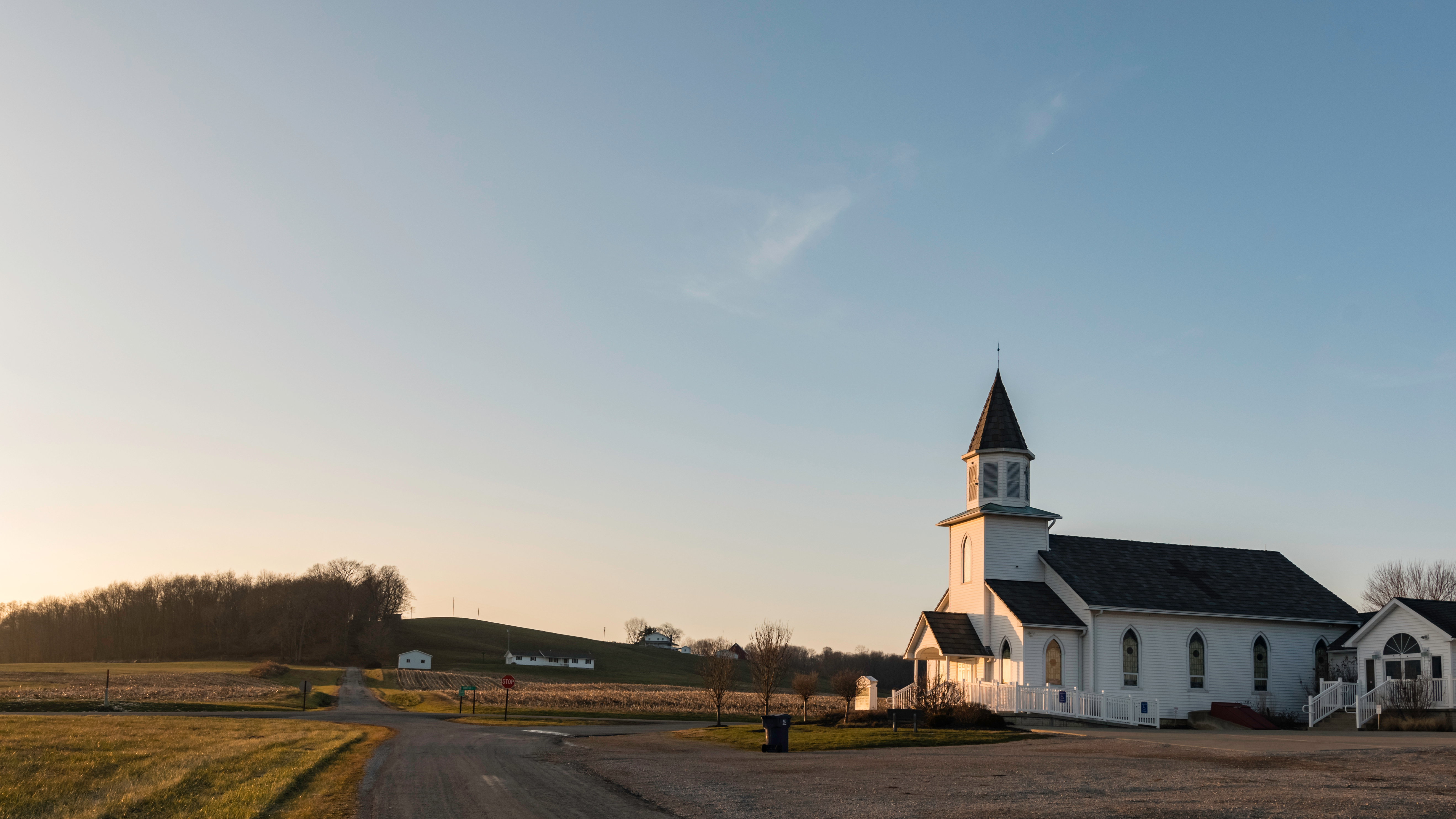 L'église méthodiste unie de Hopewell dans le comté rural de Perry photographiée le 5 janvier 2019 à Glenford, Ohio | Source : Shutterstock