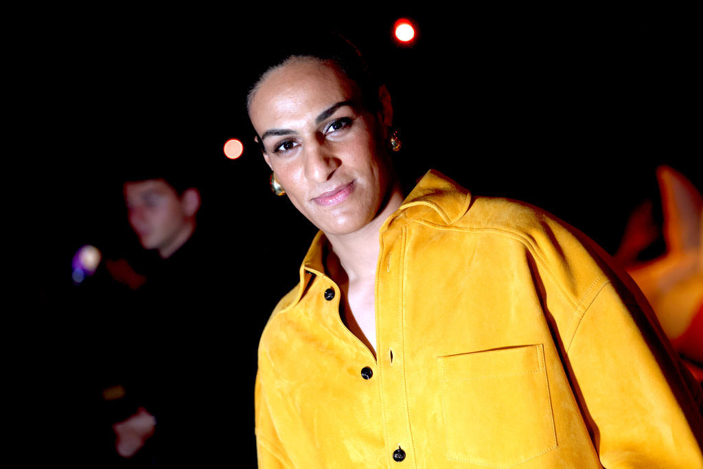 Imane Khelif assiste au défilé Bottega Veneta lors de la collection femme printemps-été 2025, le 21 septembre 2024 à Milan, en Italie. | Source : Getty Images