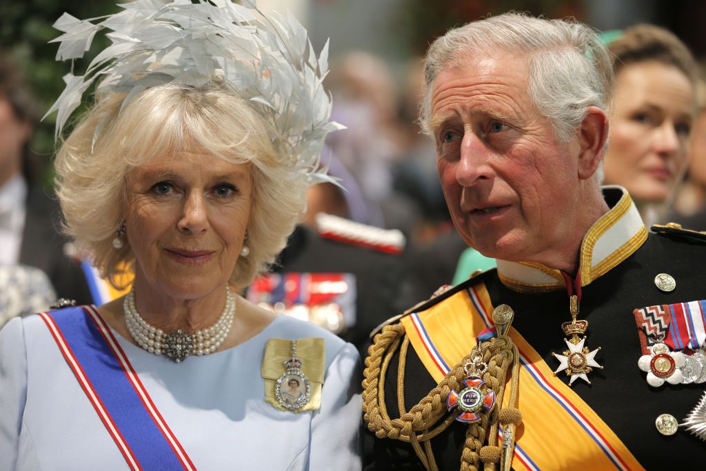 Le Prince Charles, Prince de Galles et Camilla, duchesse de Cornouailles, le 30 avril 2013 à Amsterdam, Pays-Bas. | Photo : Getty Images