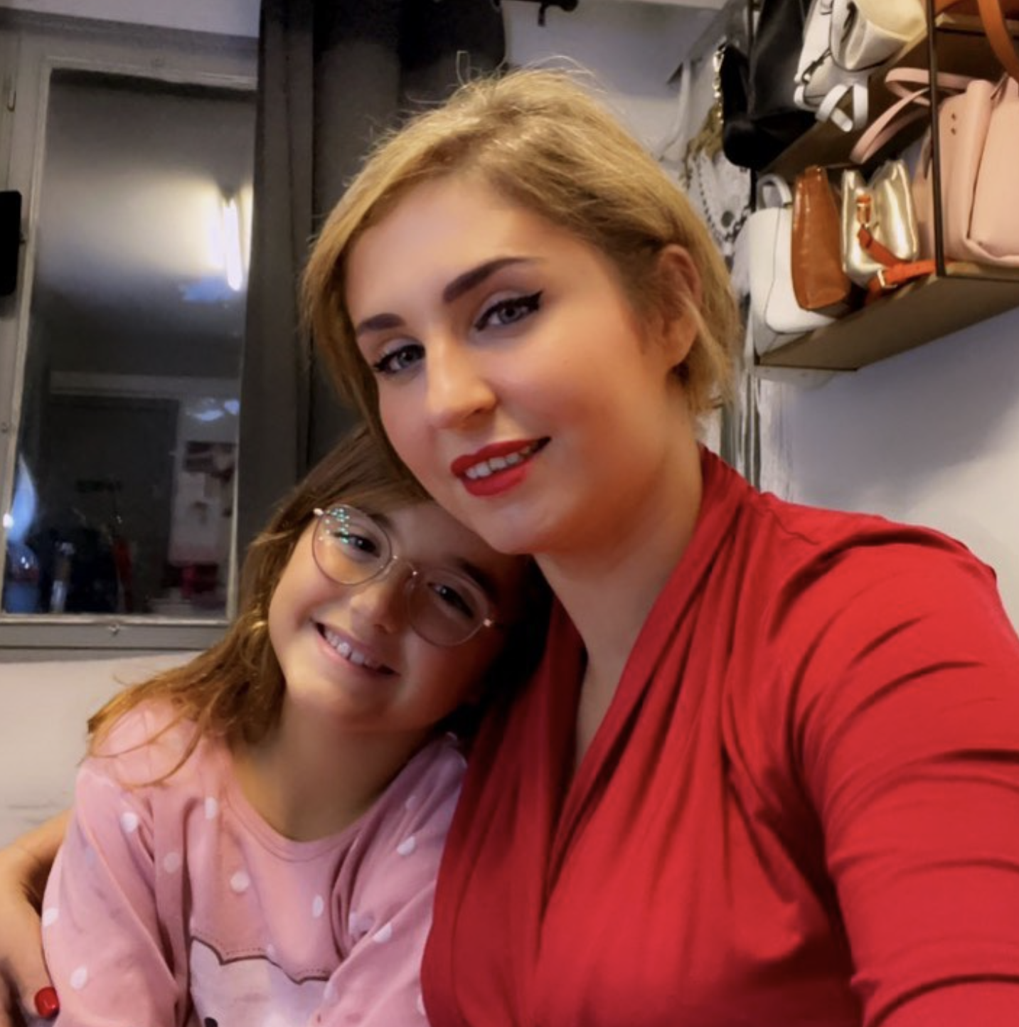 Amandine Pellissard et sa fille Léna | Source : Instagram