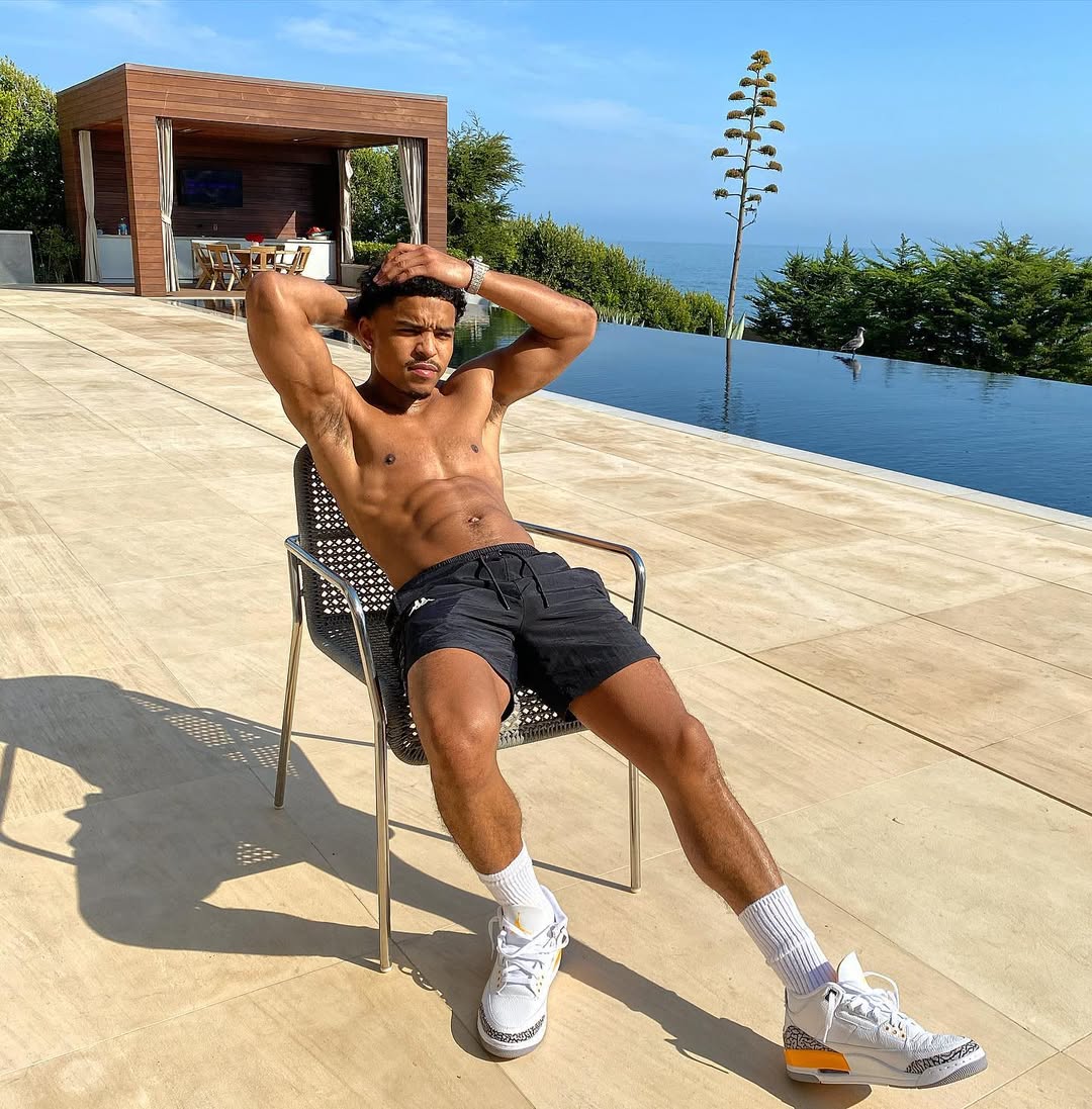 Justin Combs au bord de la piscine, datée d'août 2019 | Source : Instagram/princejdc