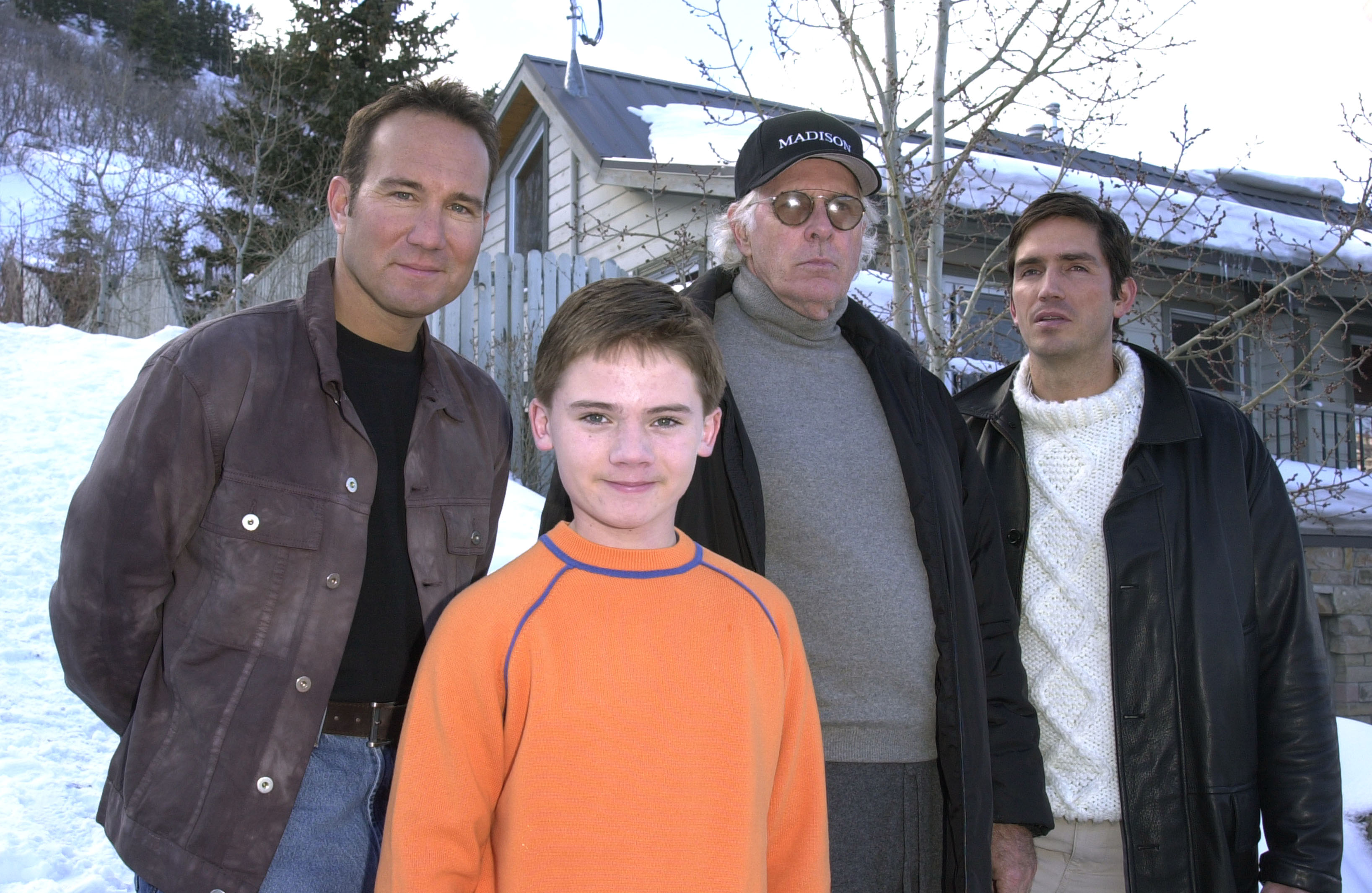 William Bindley, Jake Lloyd, Bruce Dern et Jim Caviezel pendant Sundance 2001 à Park City, Utah, États-Unis. | Source : Getty Images