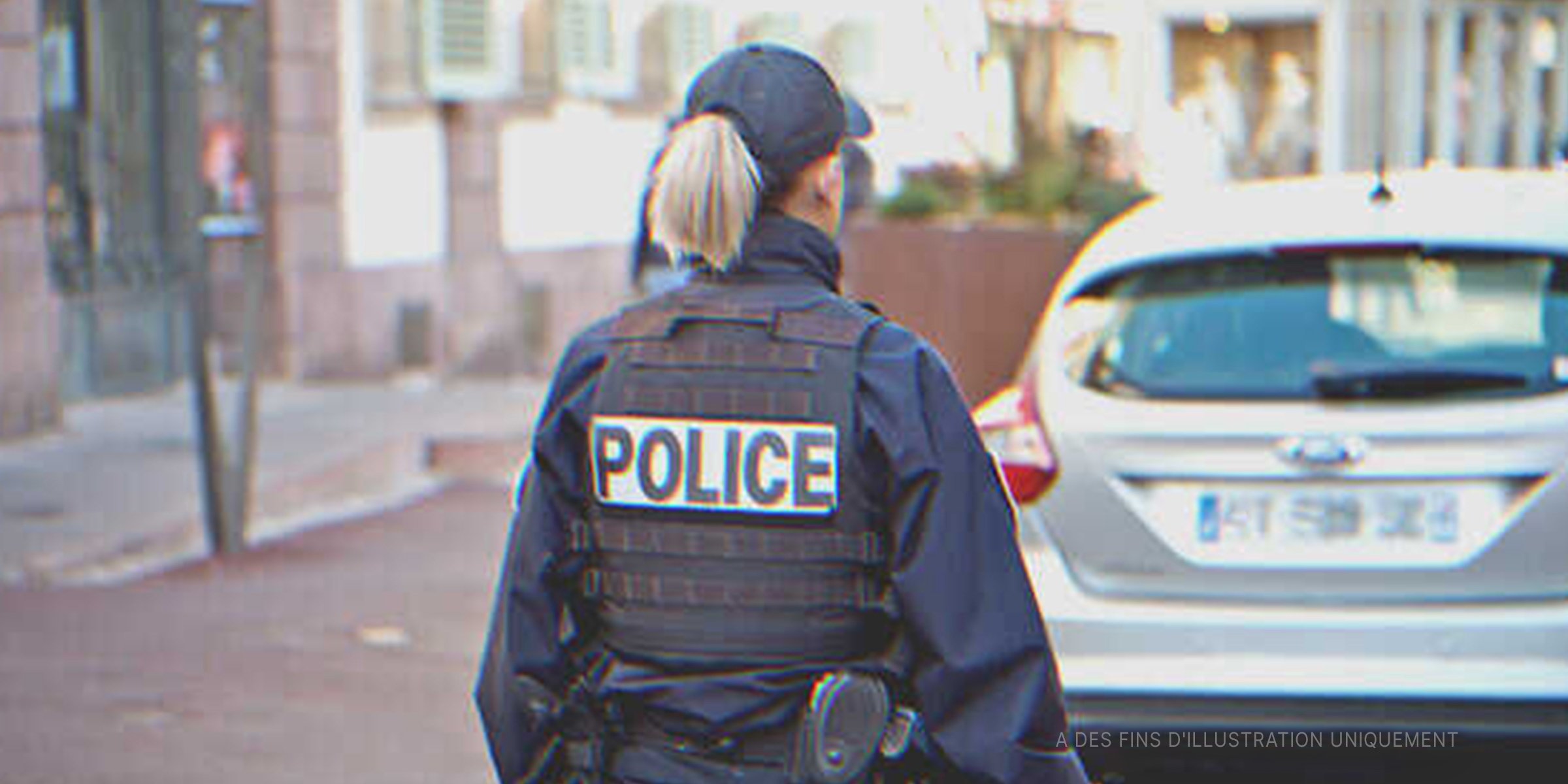 Une policière | Photo : Shutterstock