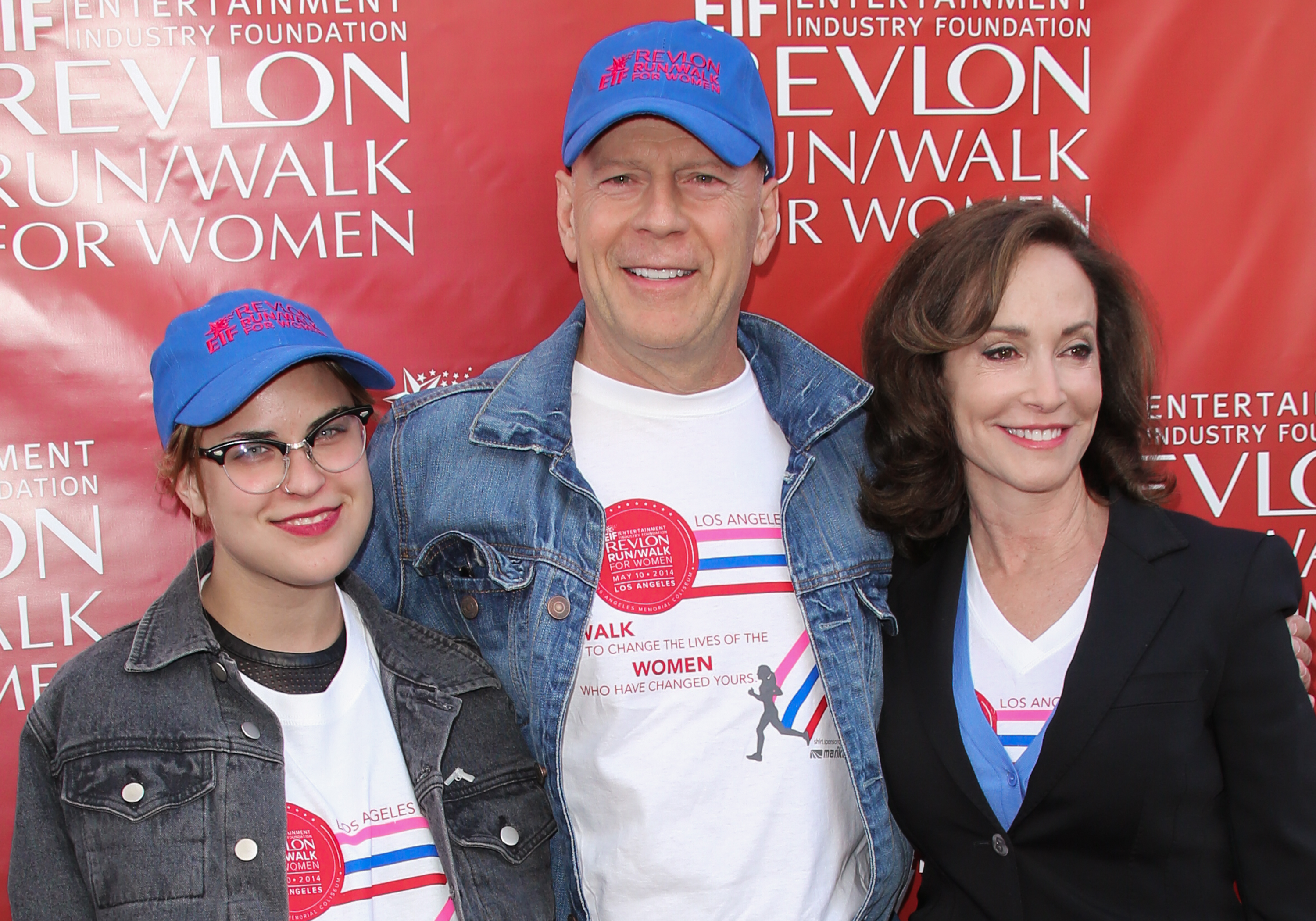 Tallulah et Bruce Willis avec Lilly Tartikoff lors de la course/marche EIF Revlon pour les femmes le 10 mai 2014 à Los Angeles, en Californie. | Source : Getty Images