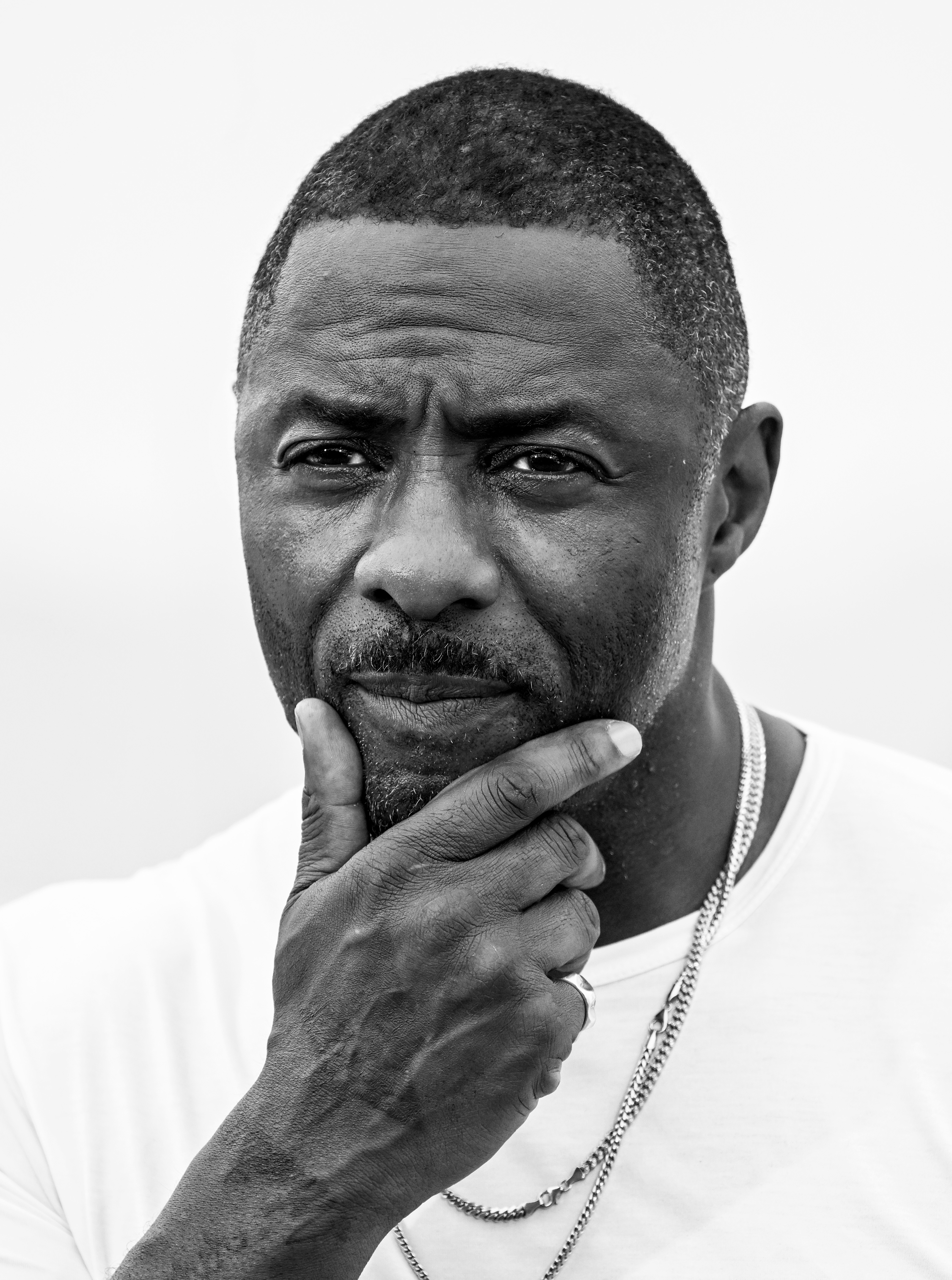 Idris Elba lors de la 75e édition du festival de Cannes au Palais des Festivals le 21 mai 2022, à Cannes, en France. | Source : Getty Images