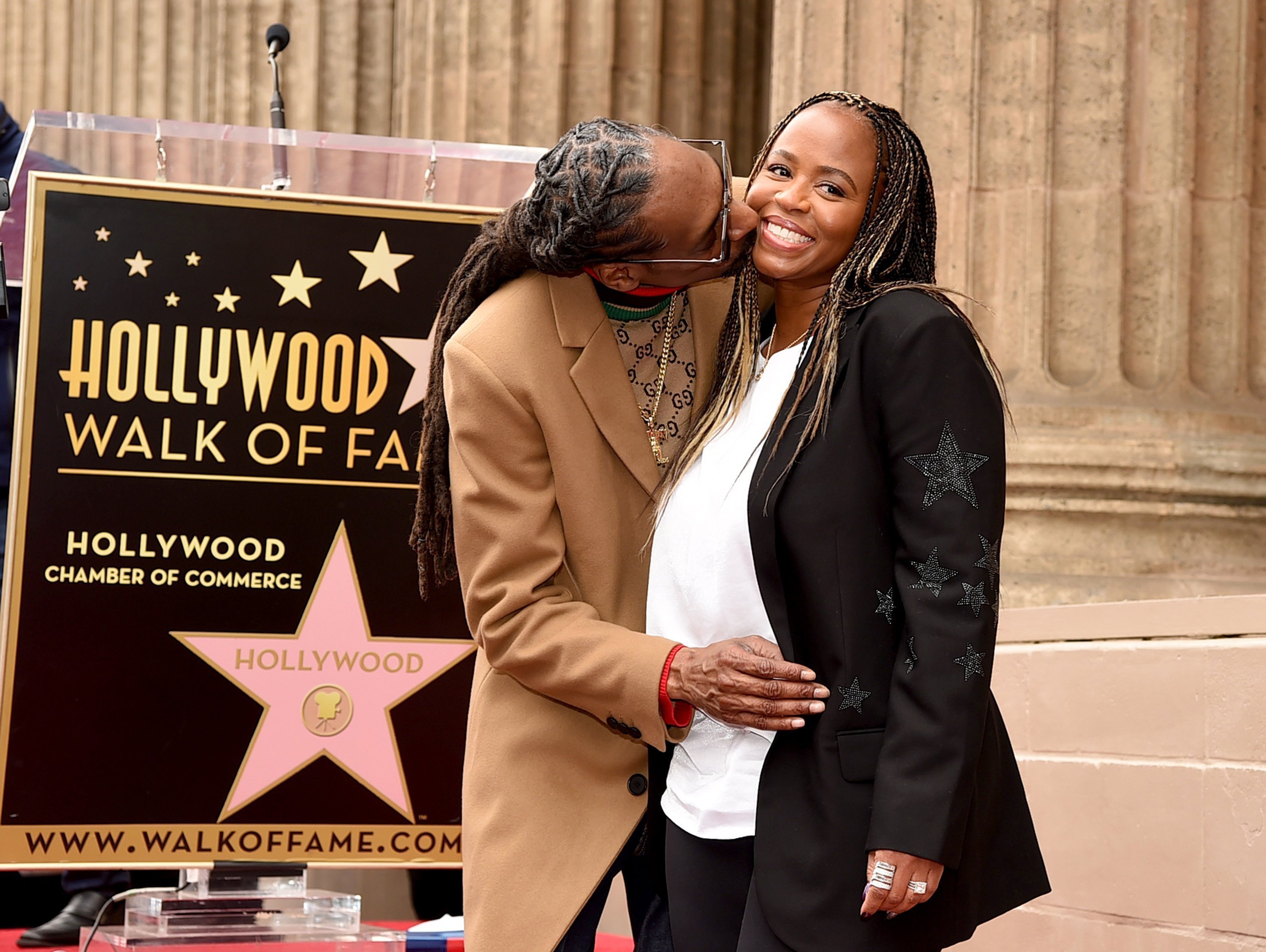 Snoop Dogg, avec son épouse Shante Broadus, reçoit une étoile sur le Hollywood Walk Of Fame sur Hollywood Boulevard le 19 novembre 2018 |  Photo : GettyImages