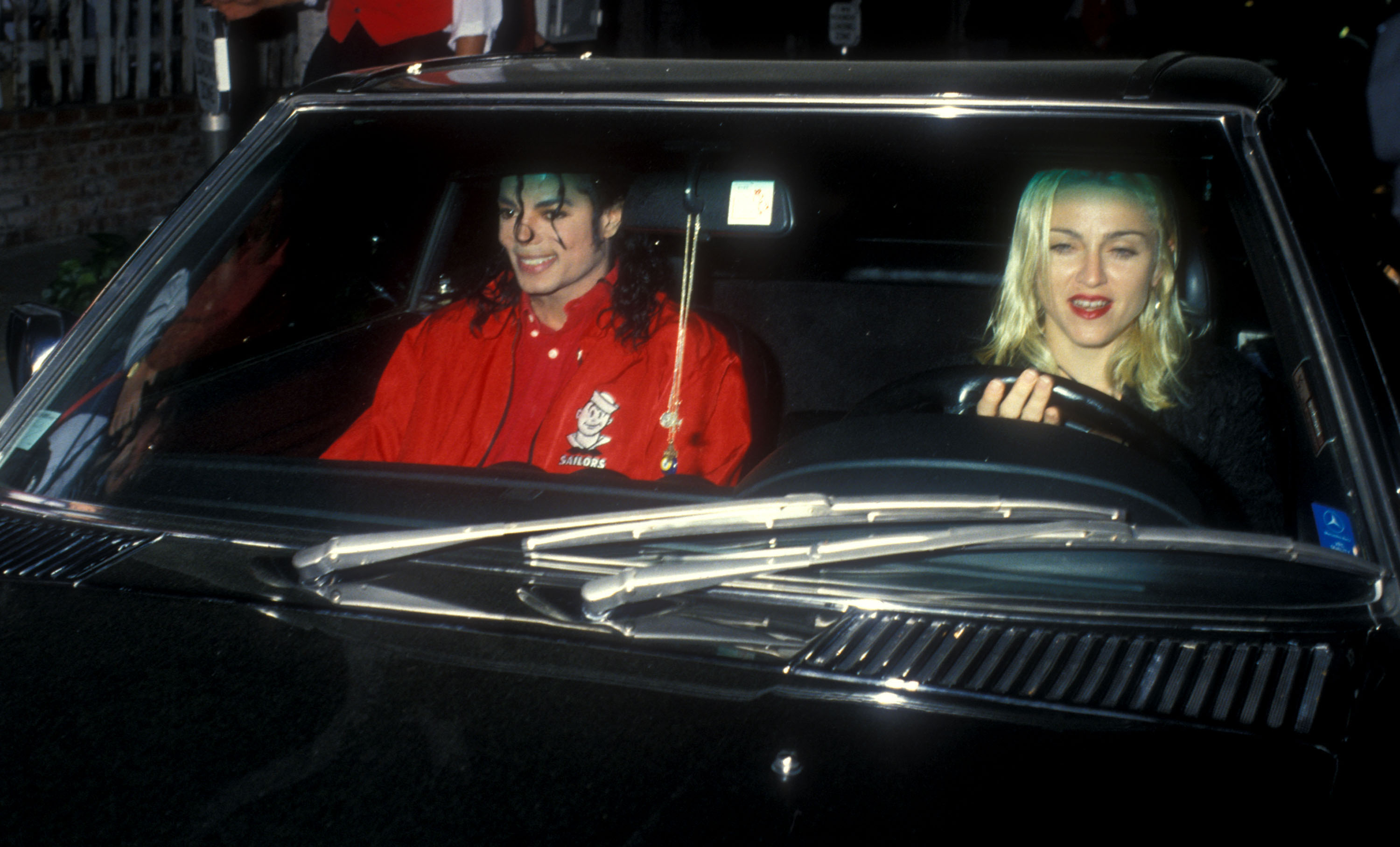 Michael Jackson et Madonna photographiés le 9 septembre 1998 | Source : Getty Images